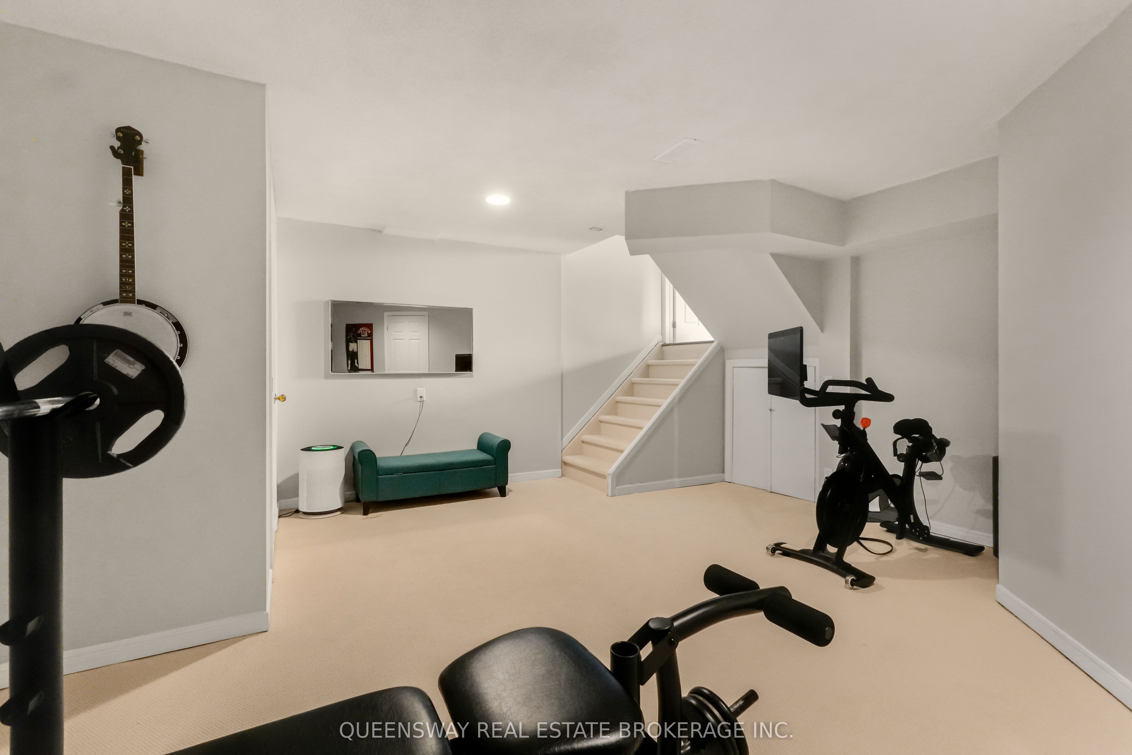 46 Greenwich Drive Property Photo 41