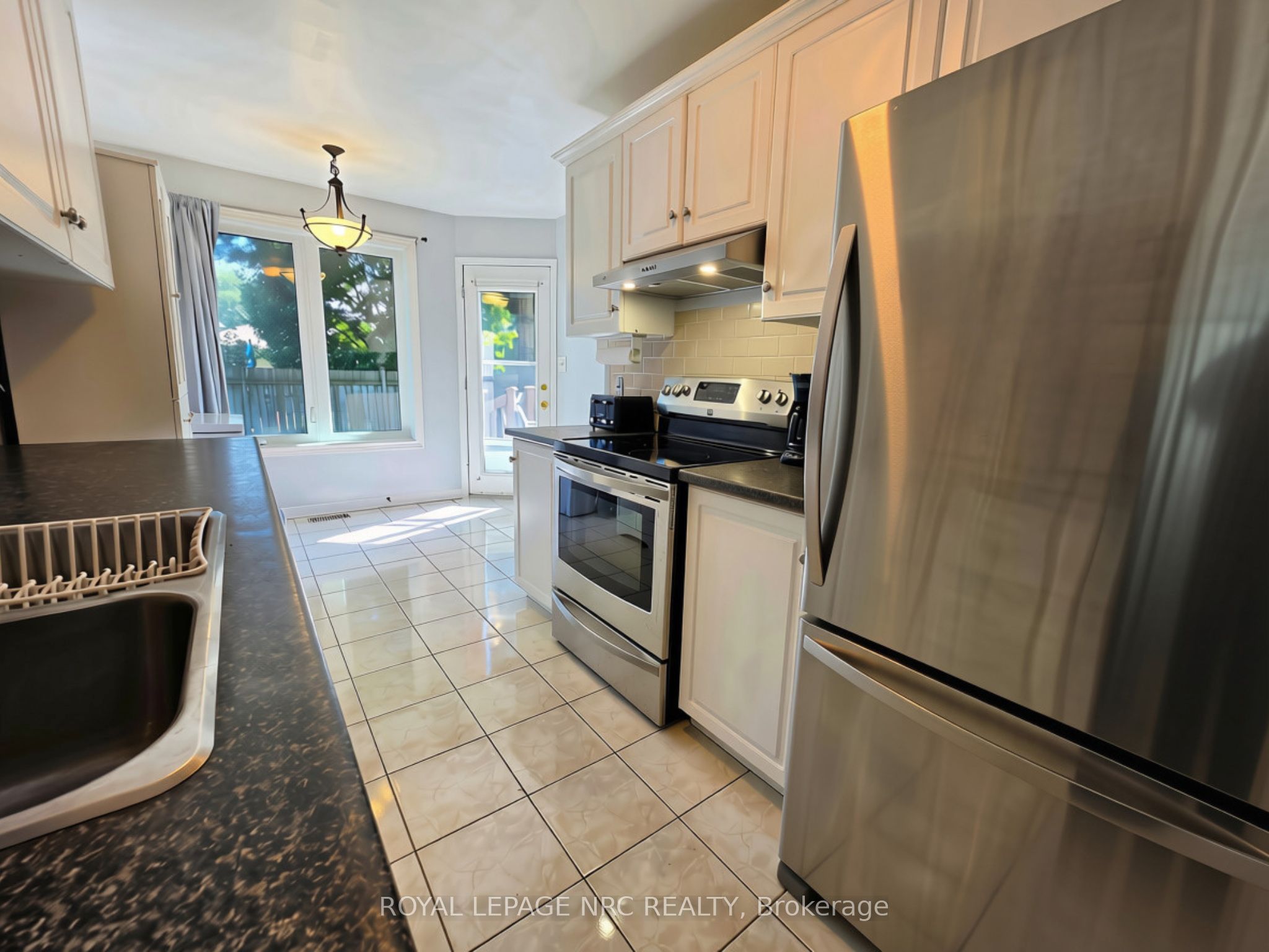 5070 Drummond Road 28 Property Photo 14