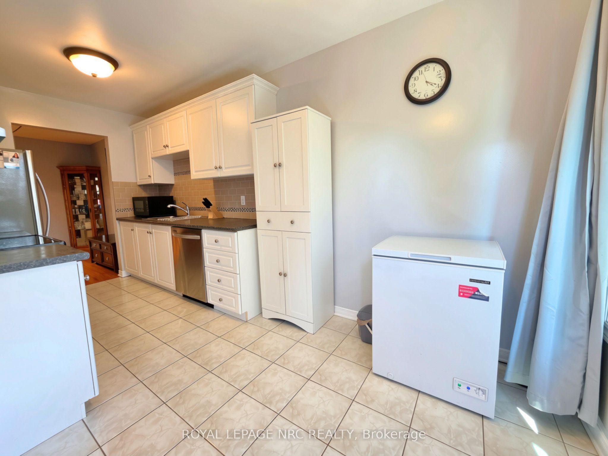 5070 Drummond Road 28 Property Photo 15