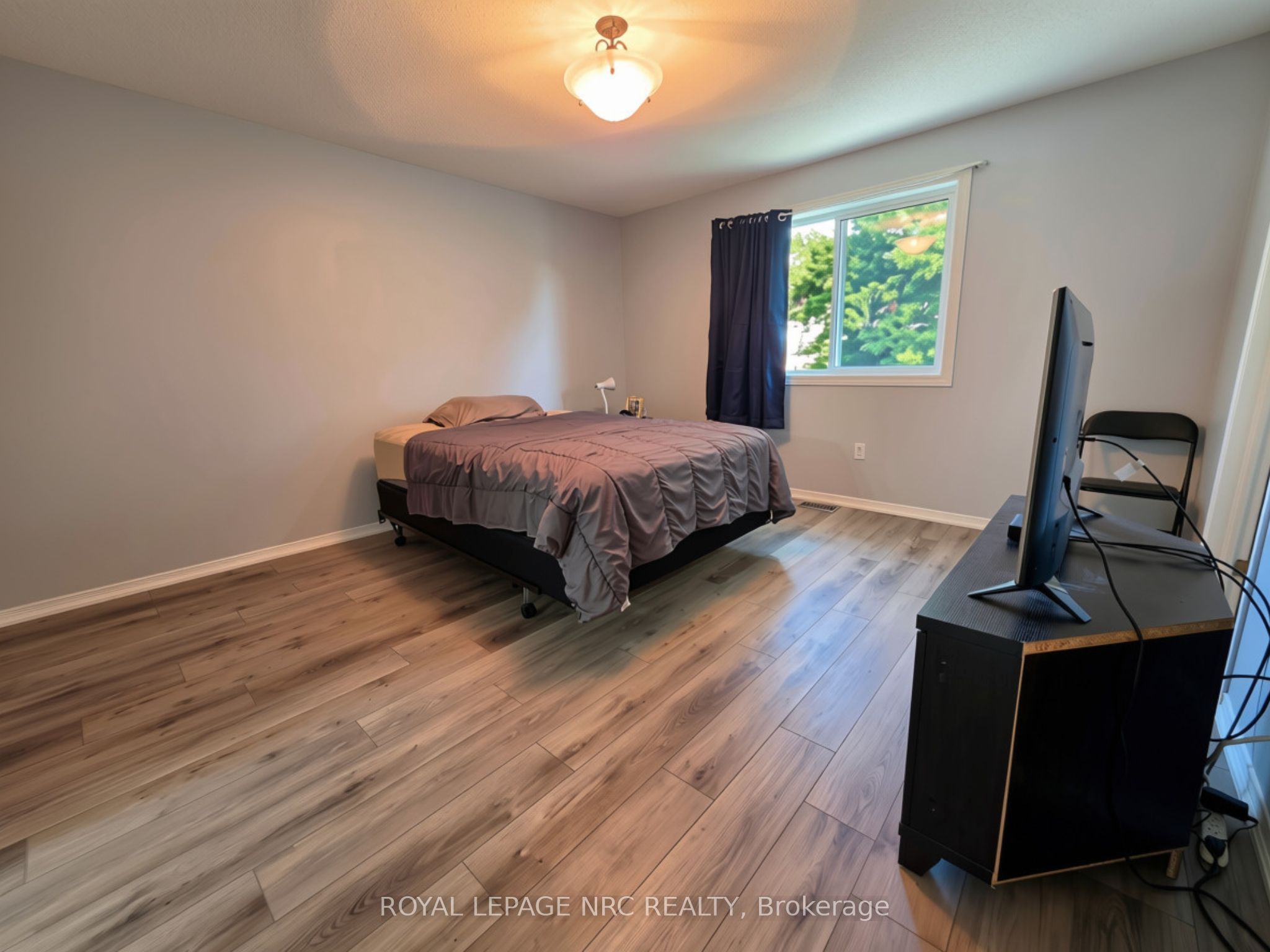 5070 Drummond Road 28 Property Photo 29