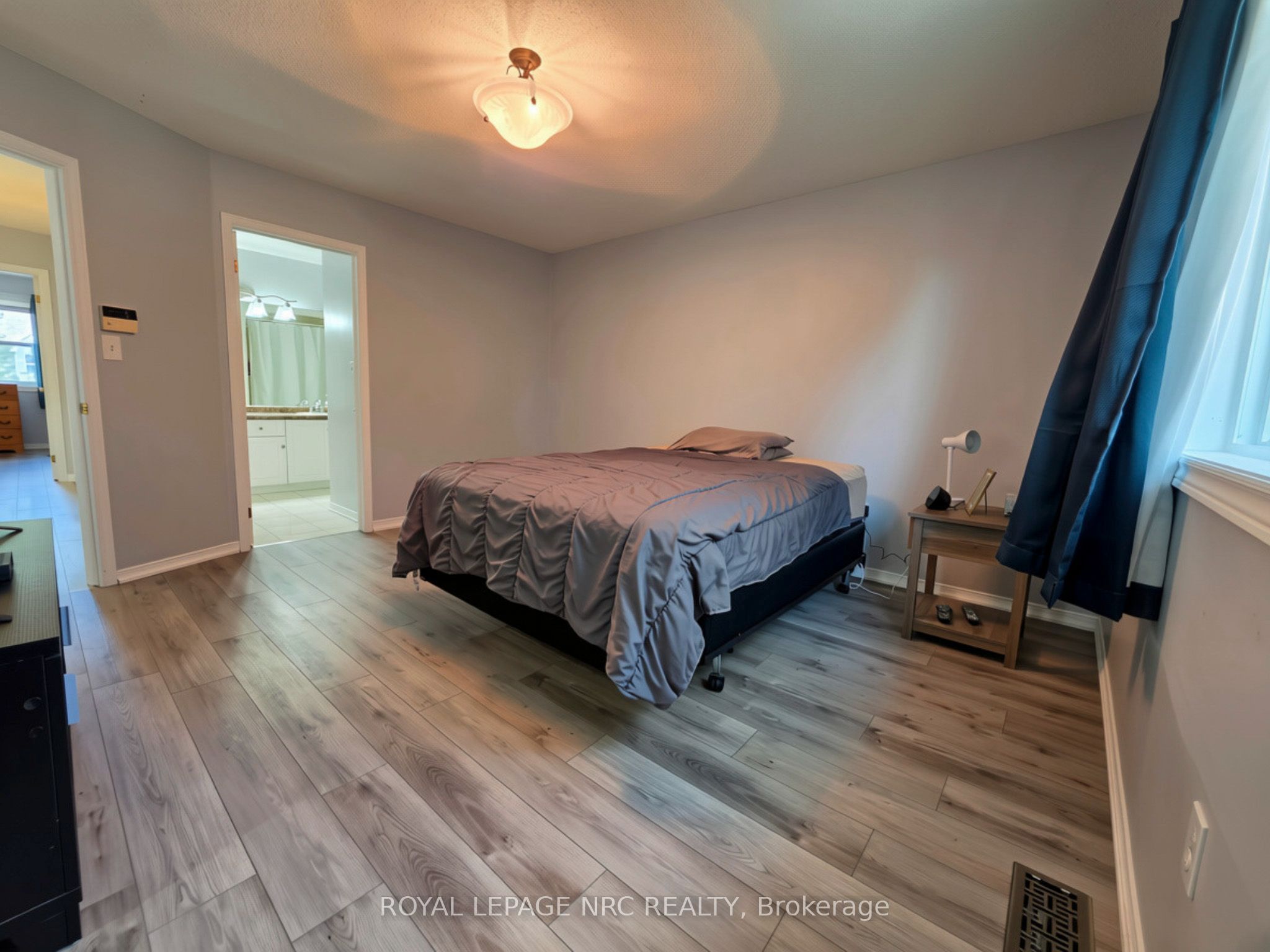 5070 Drummond Road 28 Property Photo 34