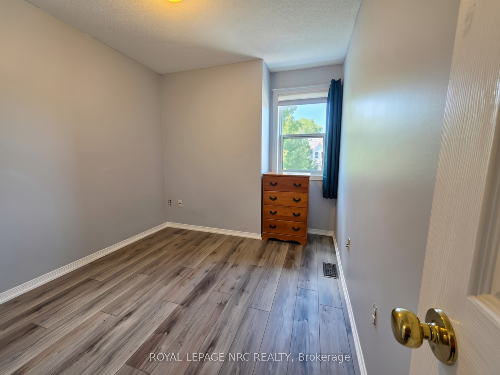 5070 Drummond Road 28 Property Photo 38