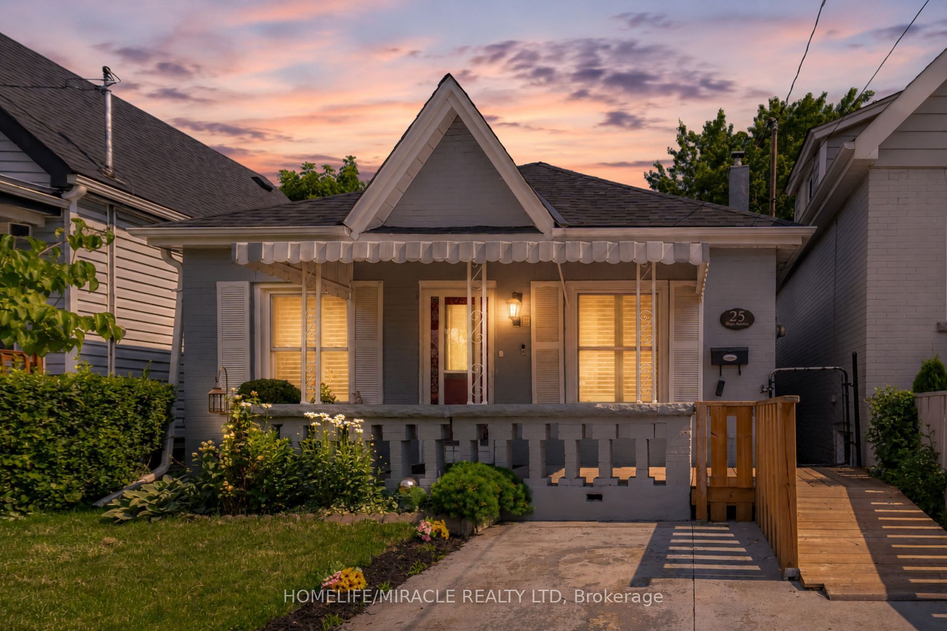 25 Hope Avenue Property Photo 1