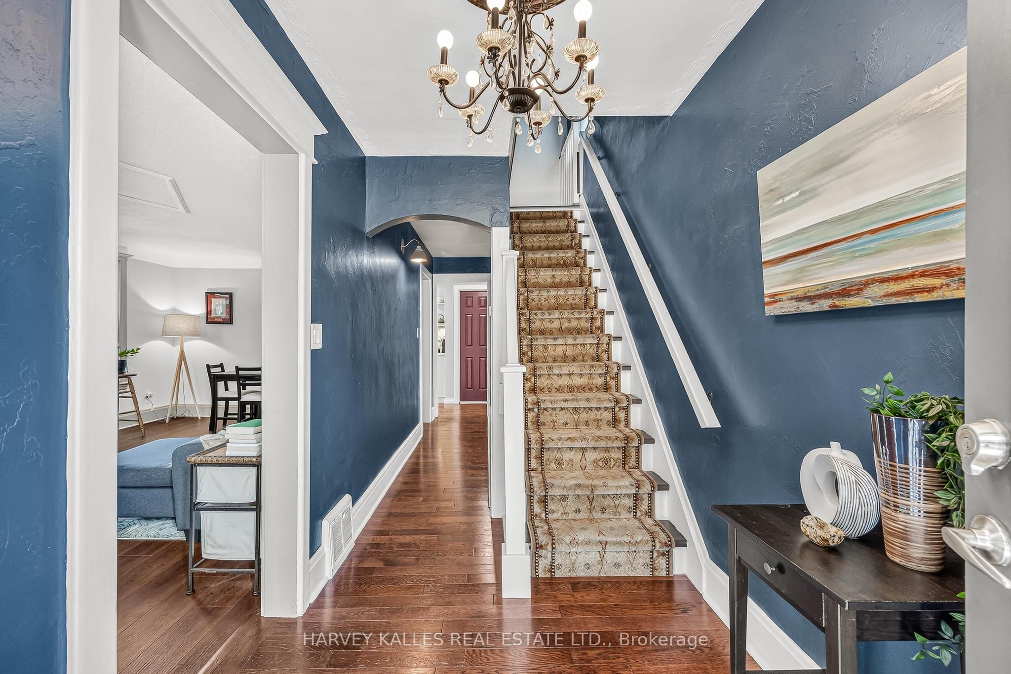 487 Dunsmure Road Property Photo 7