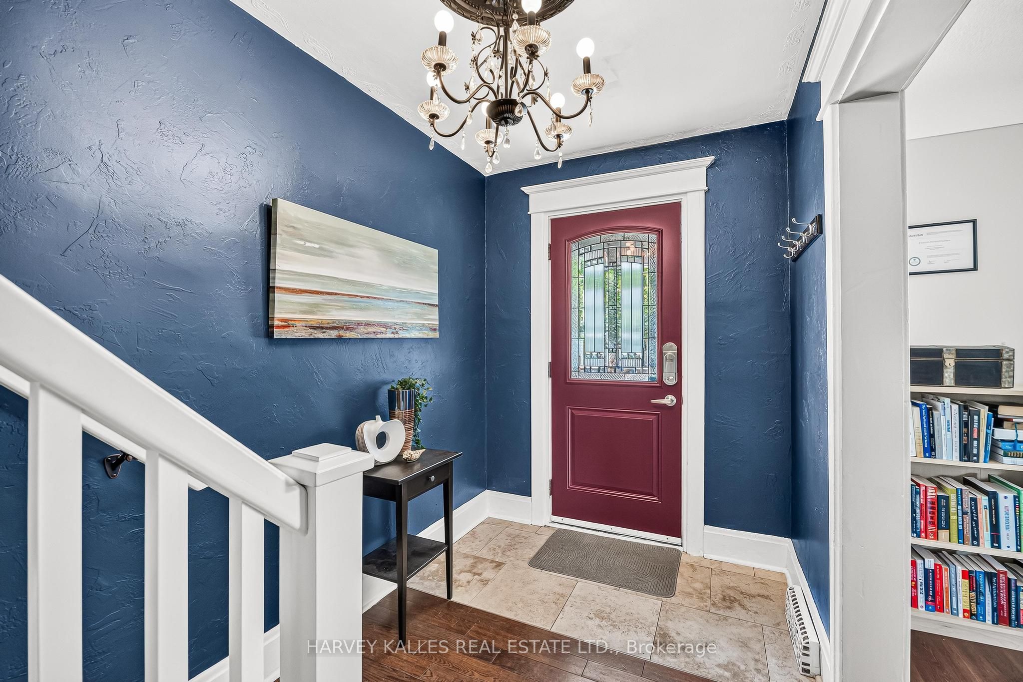 487 Dunsmure Road Property Photo 8