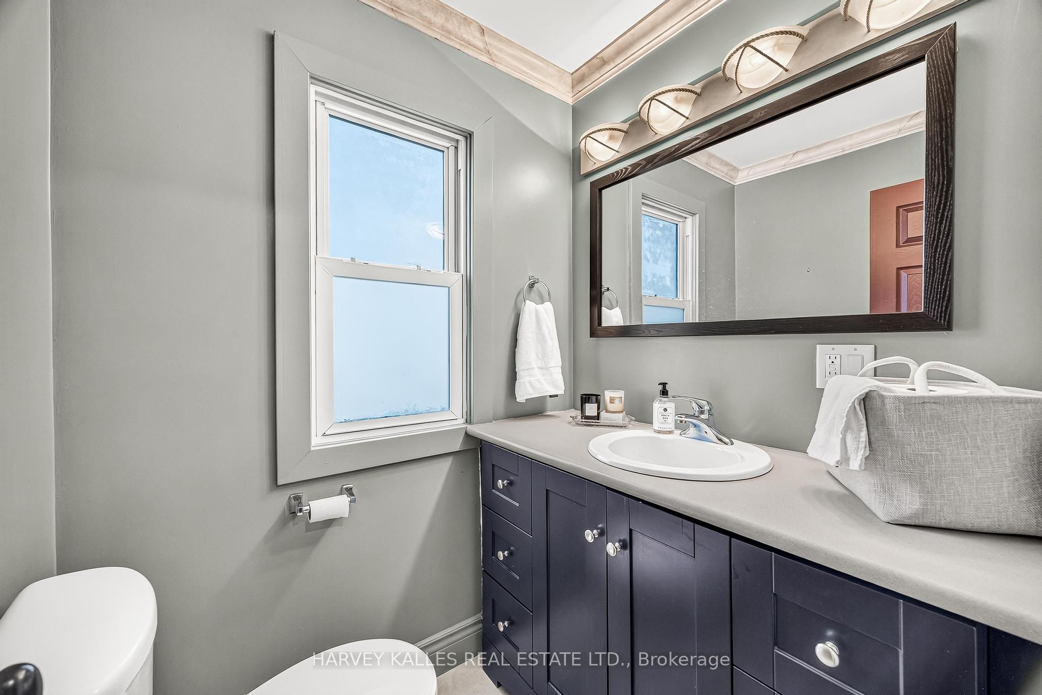 487 Dunsmure Road Property Photo 19