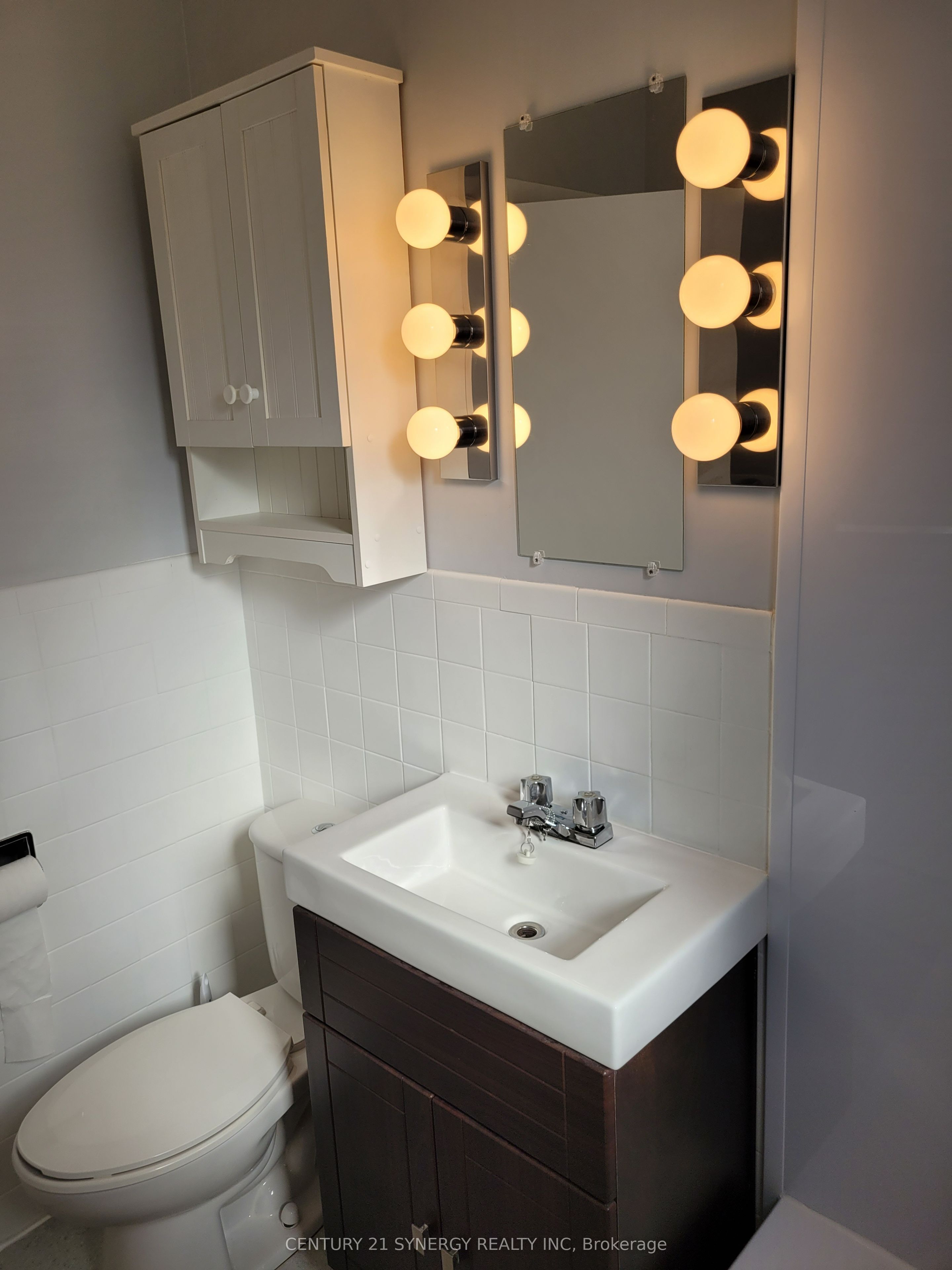 395 Pine Street E Property Photo 19