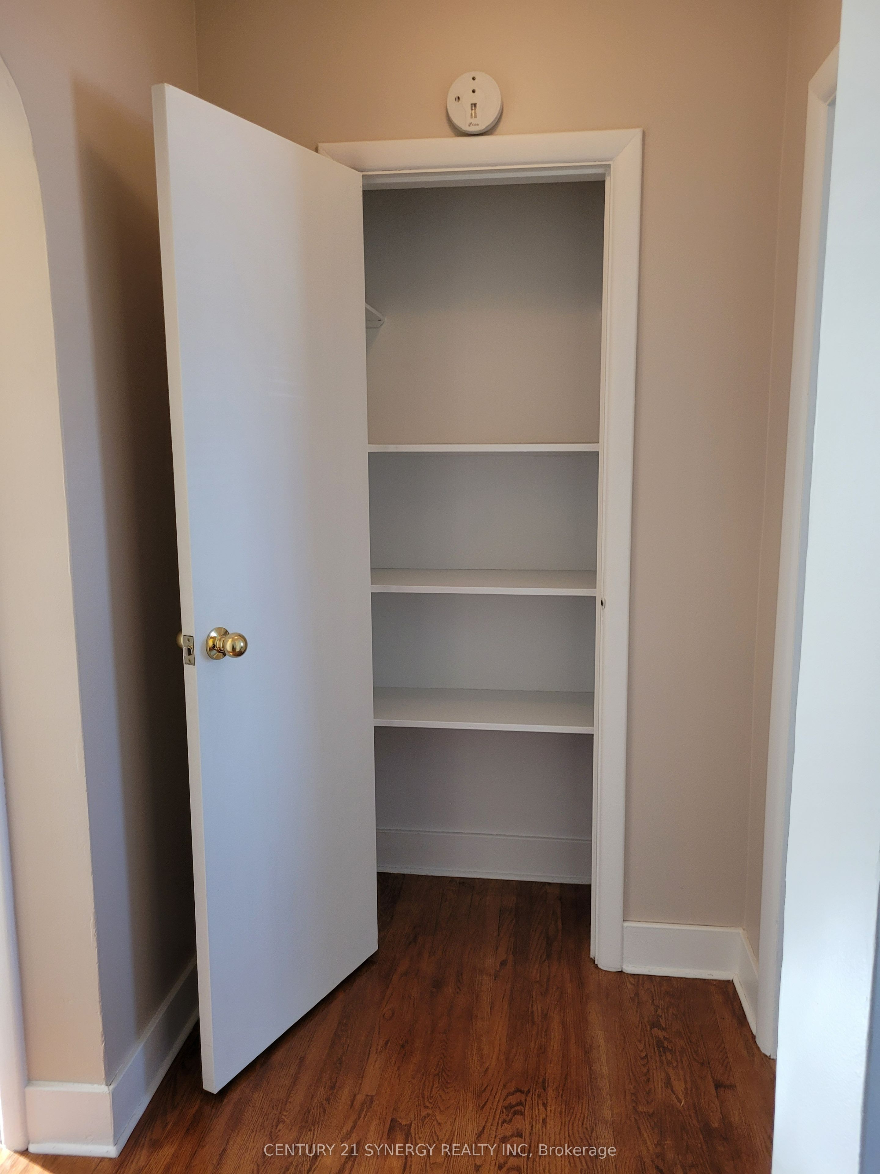 395 Pine Street E Property Photo 23