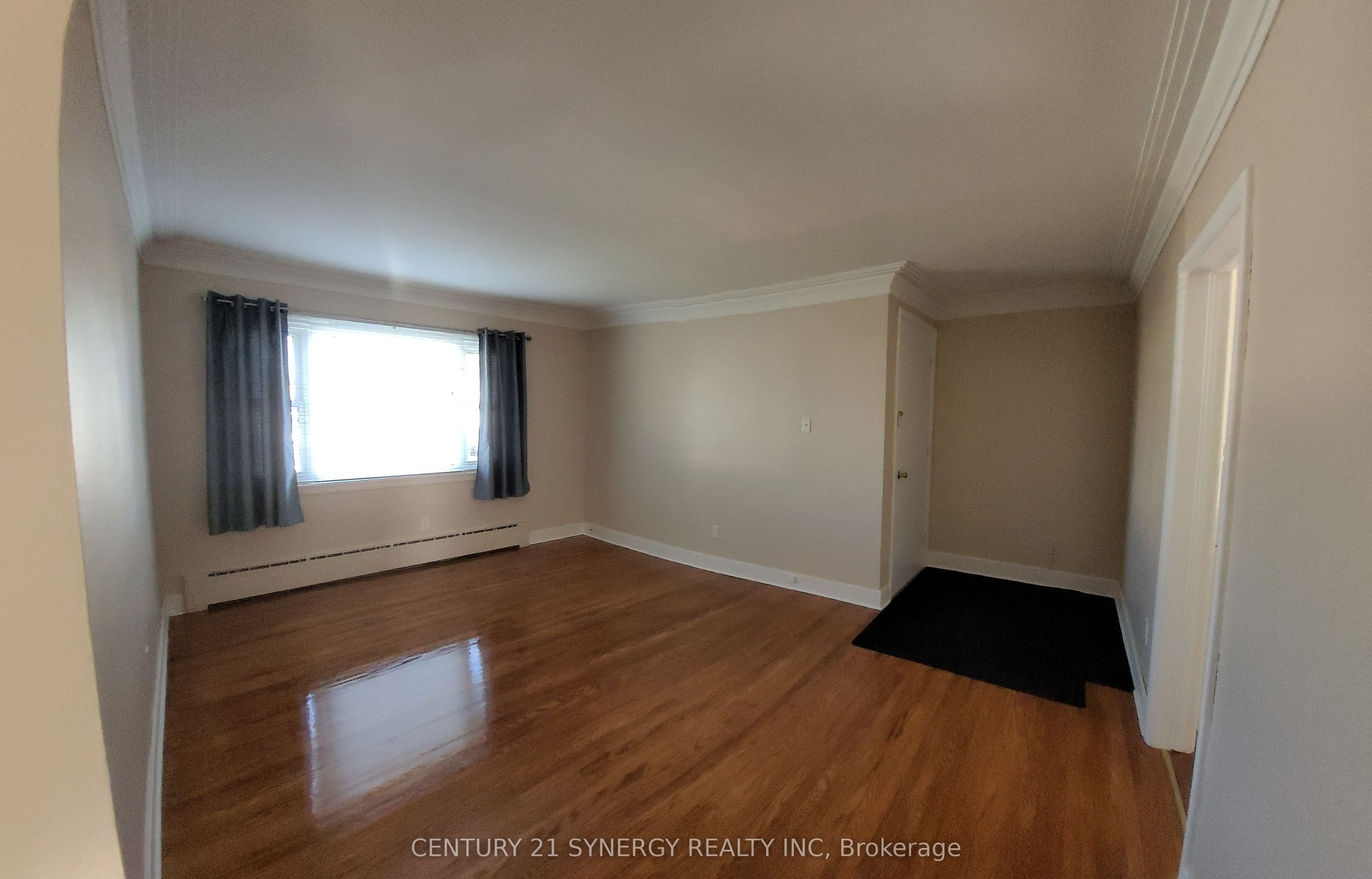 395 Pine Street E Property Photo 26