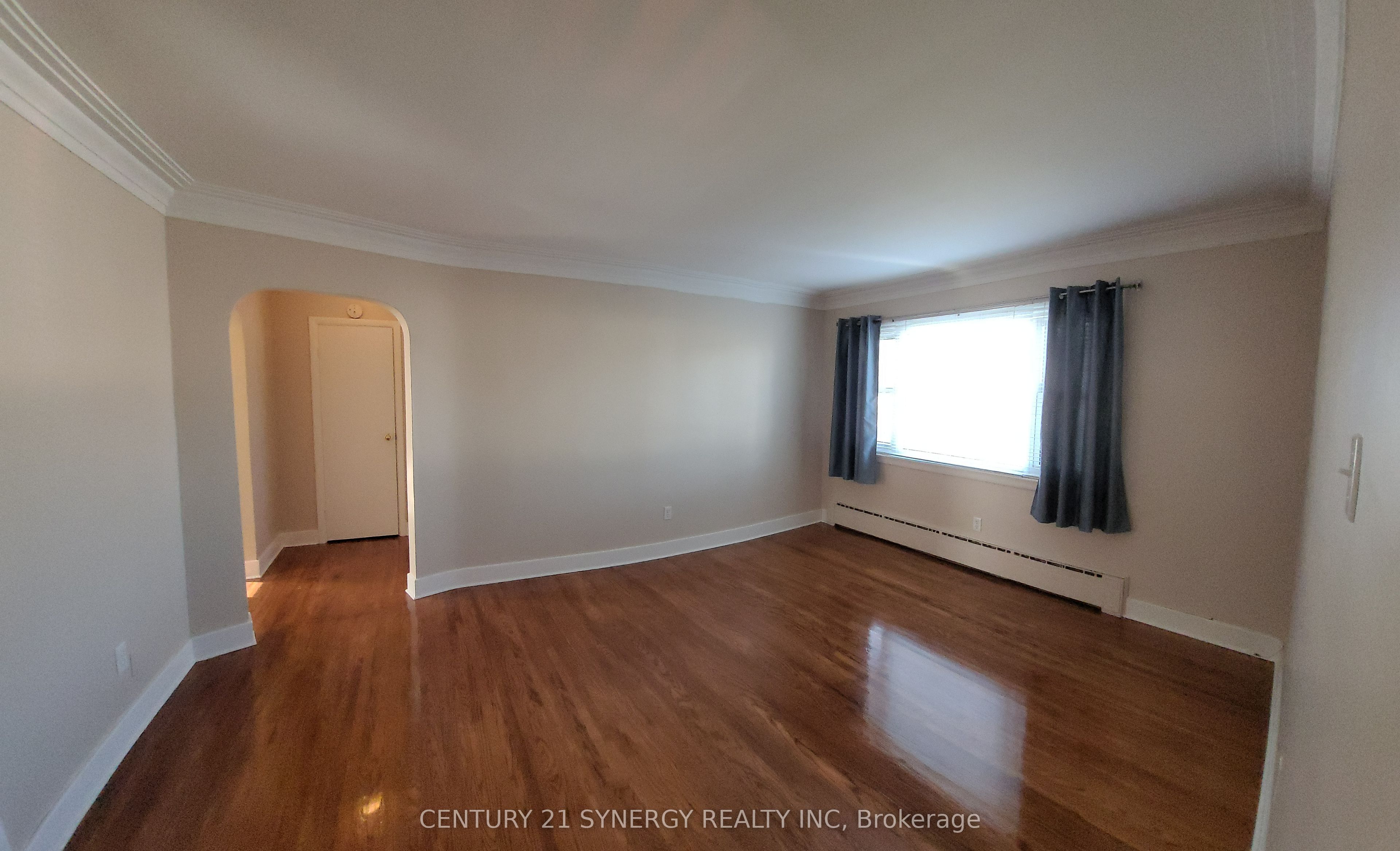 395 Pine Street E Property Photo 27