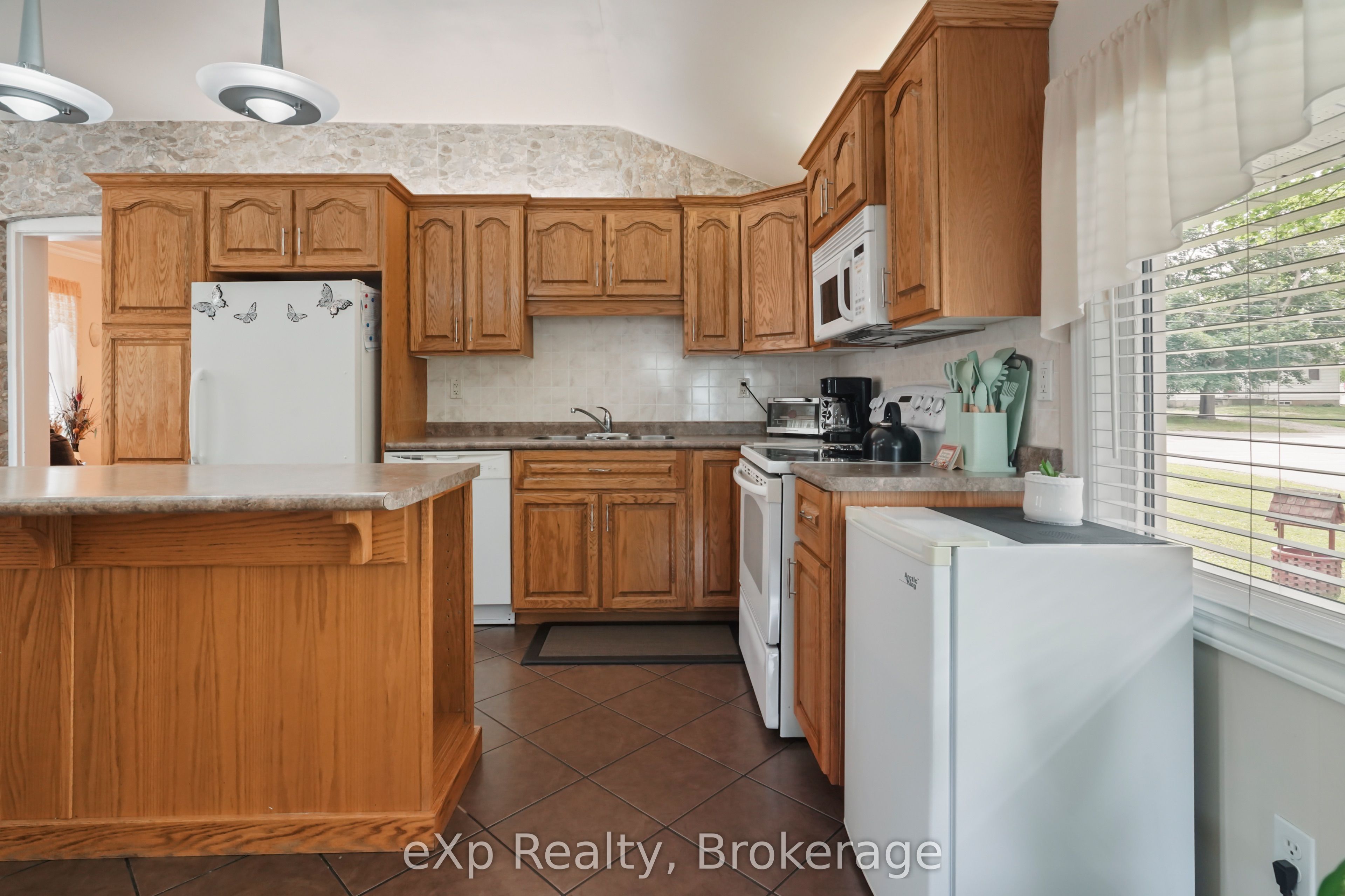 91 Charles Street Property Photo 8