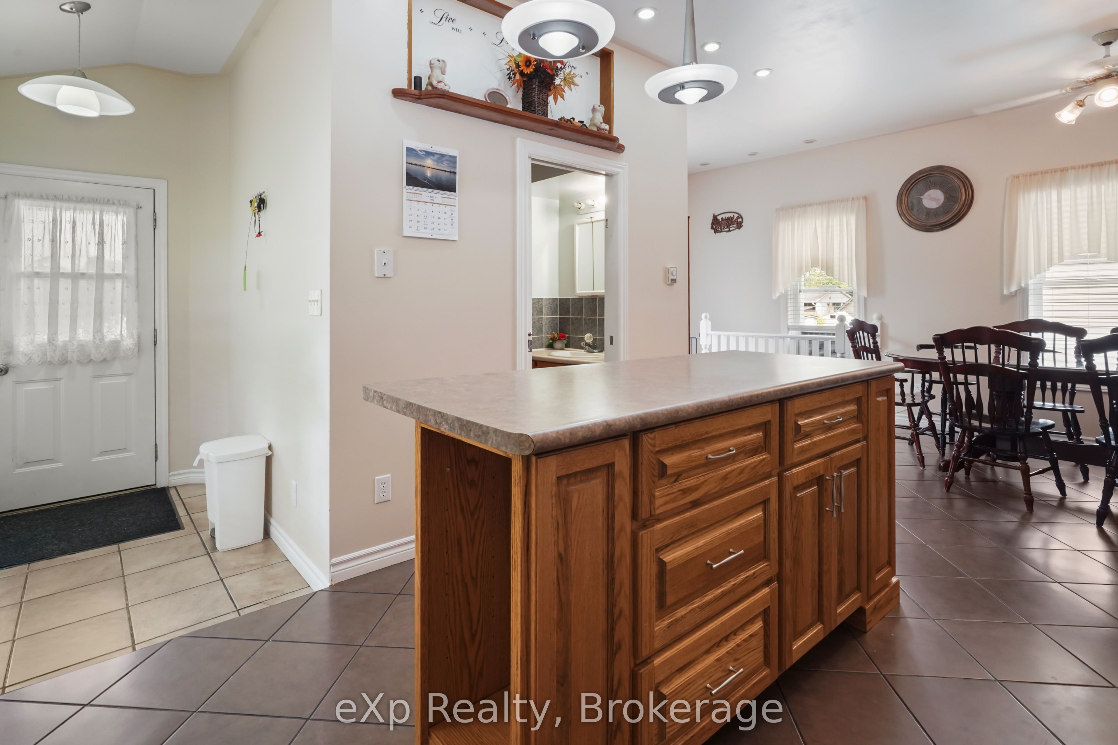 91 Charles Street Property Photo 9