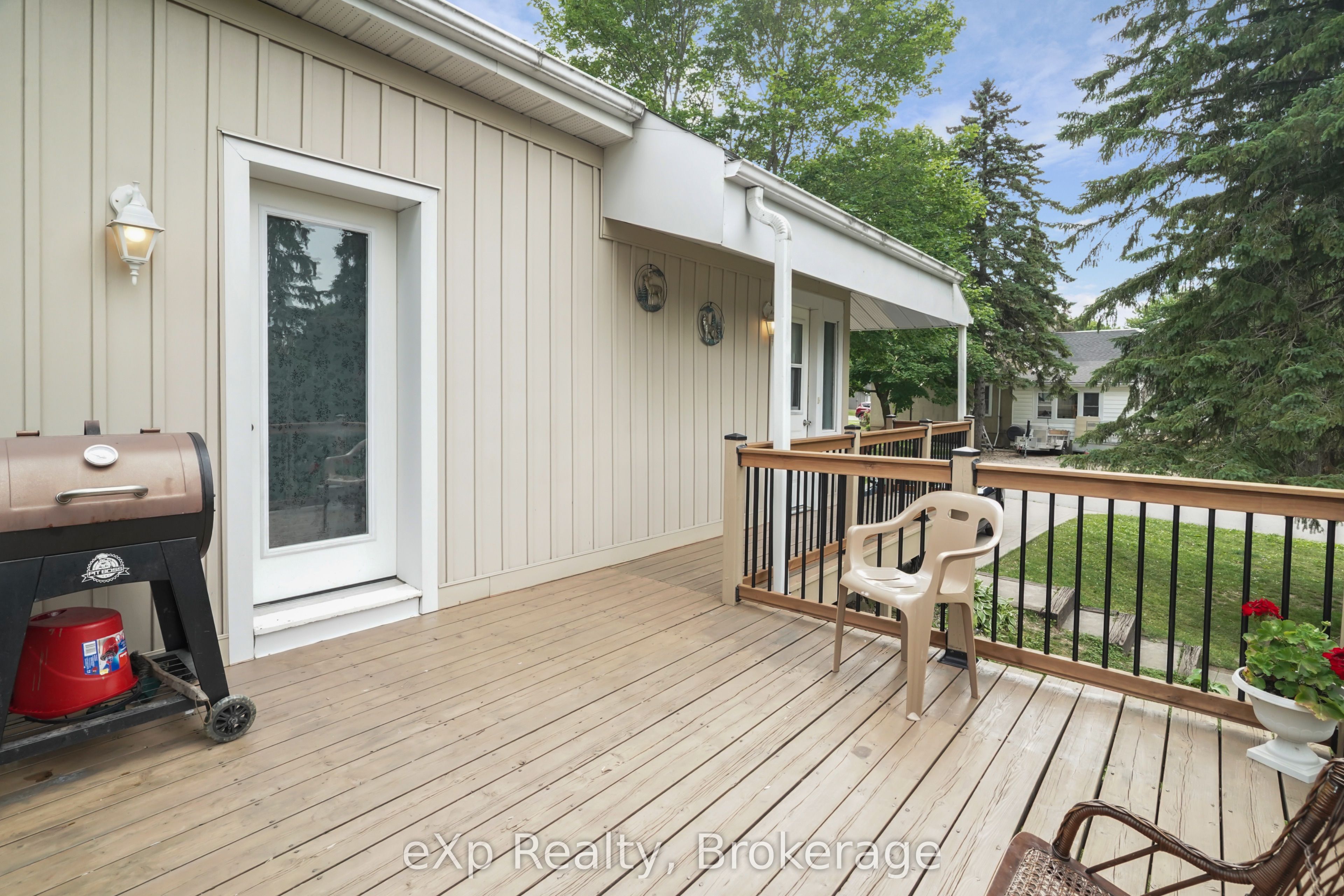 91 Charles Street Property Photo 30
