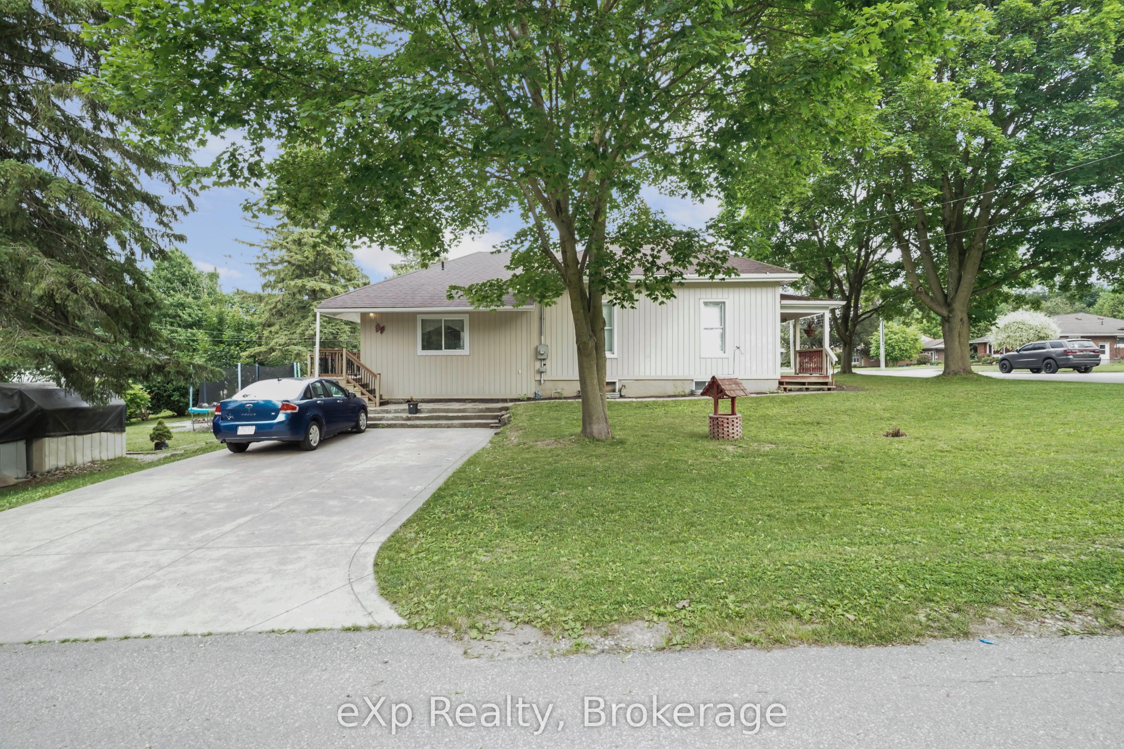 91 Charles Street Property Photo 39