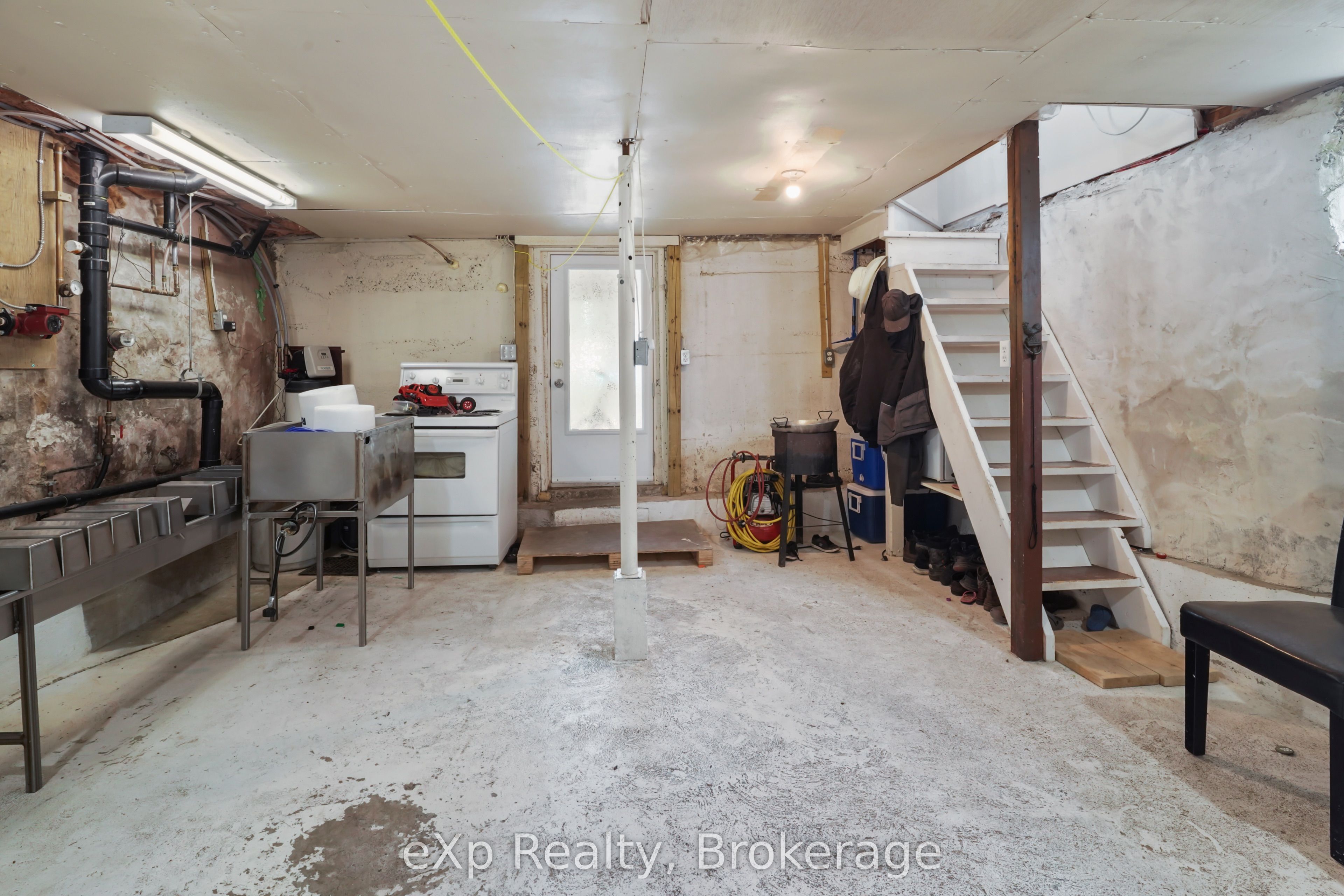 91 Charles Street Property Photo 46