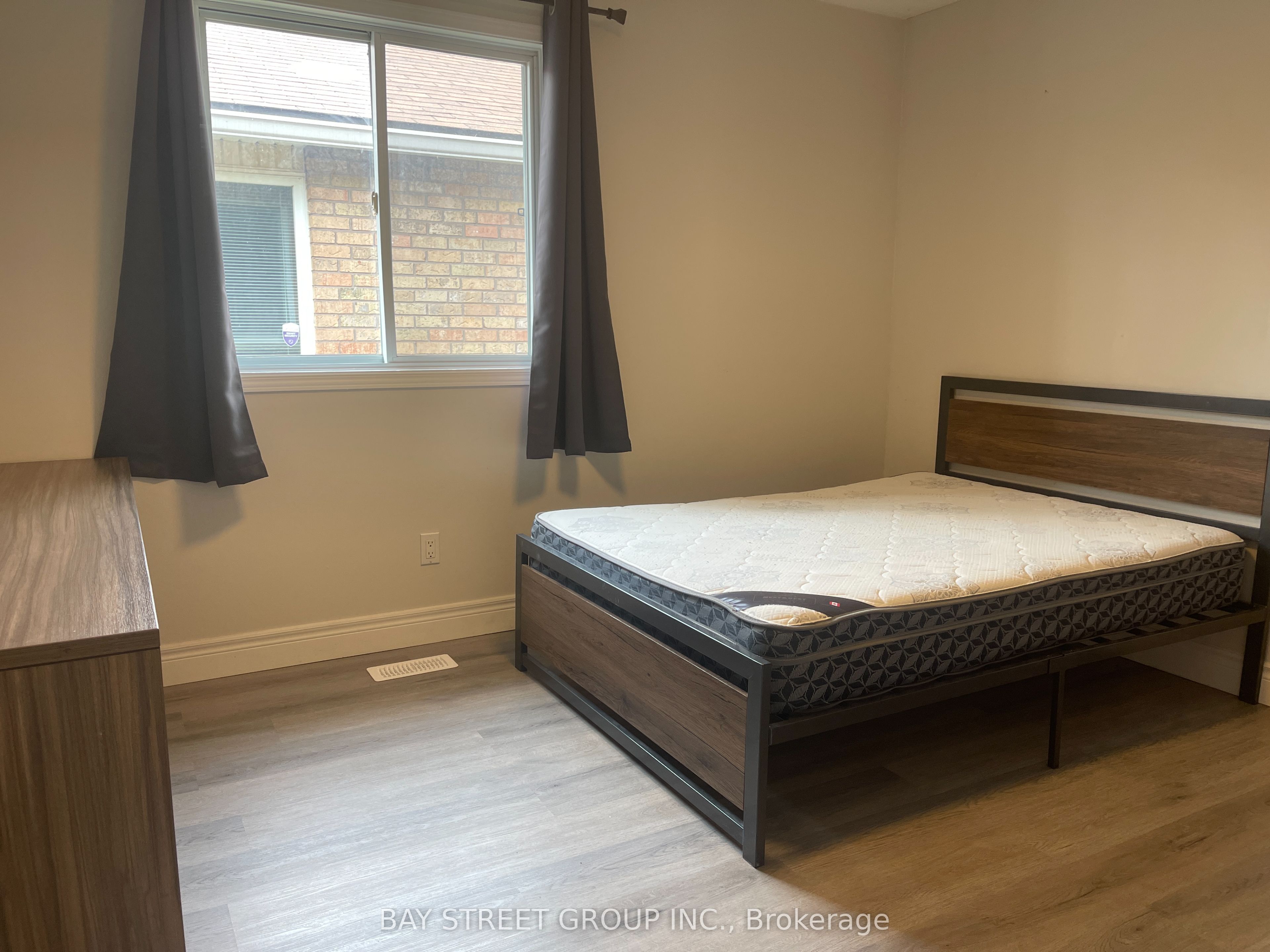 66 Ewen Road Property Photo 13
