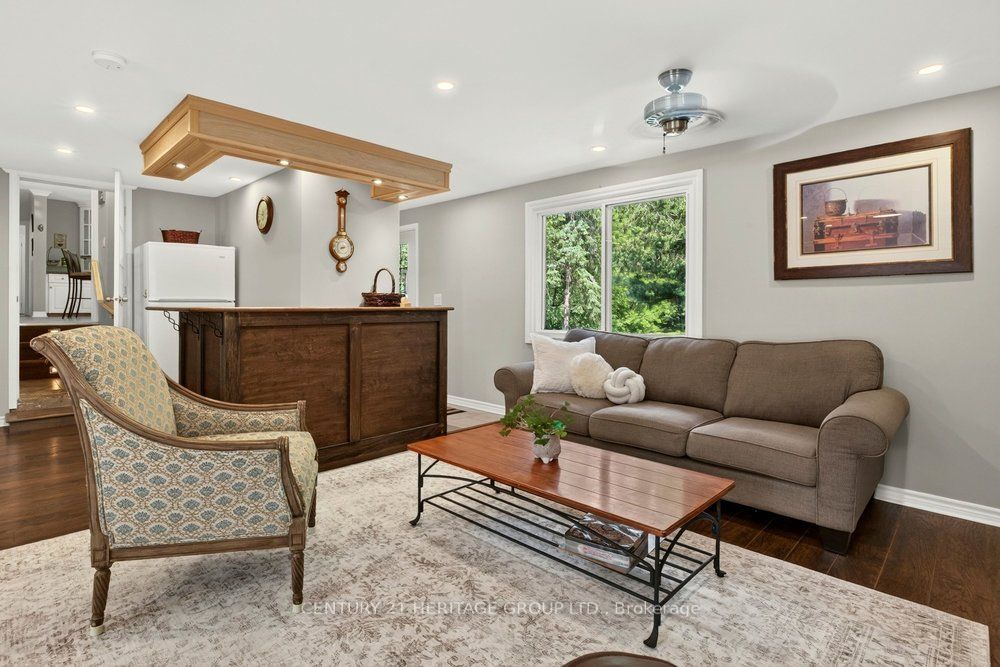 2147 Governors Road Property Photo 6