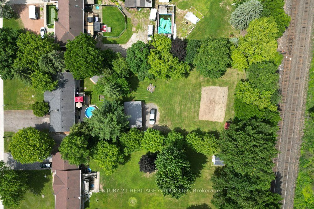 2147 Governors Road Property Photo 46