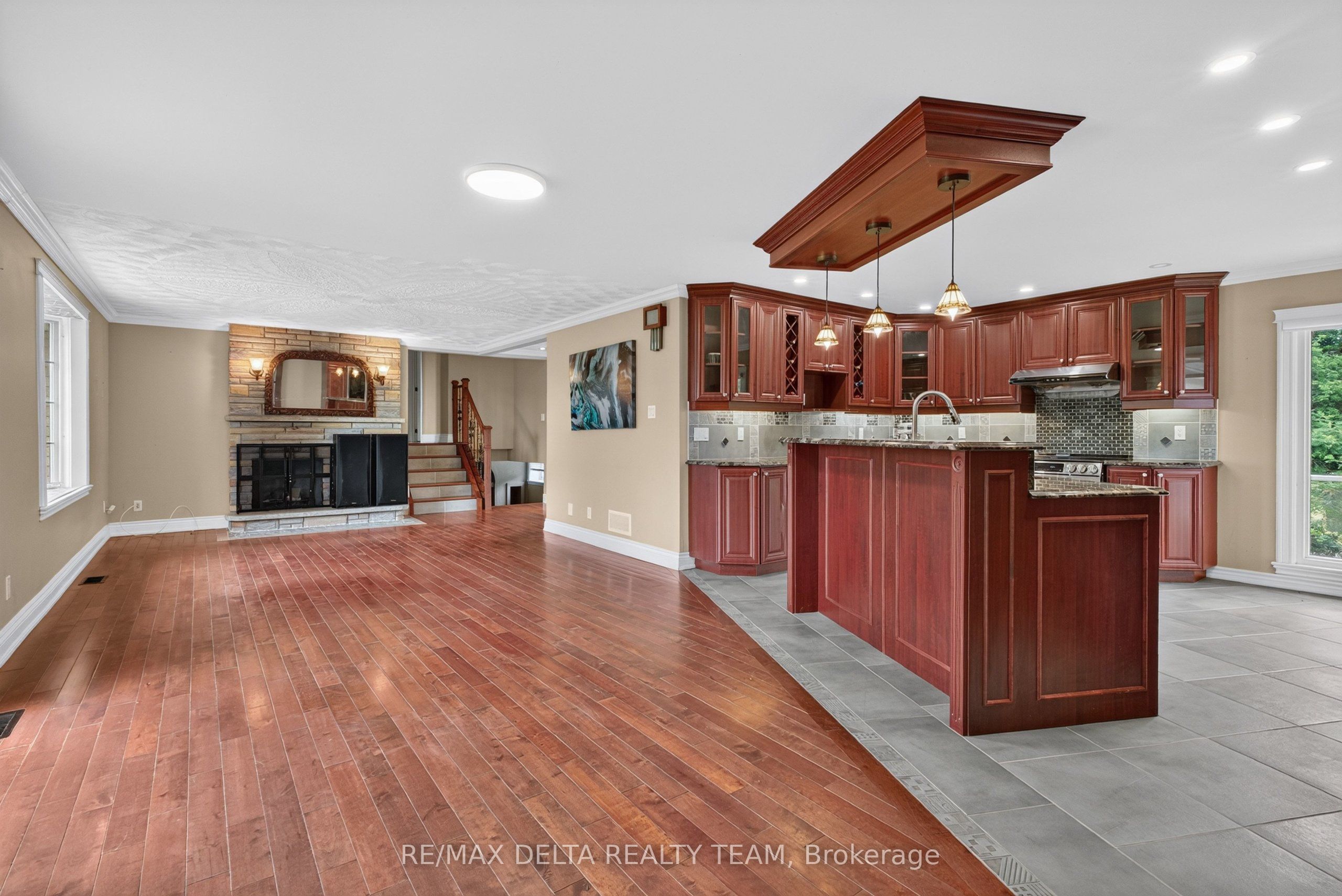 1821 Ch Bercier Road Property Photo 27
