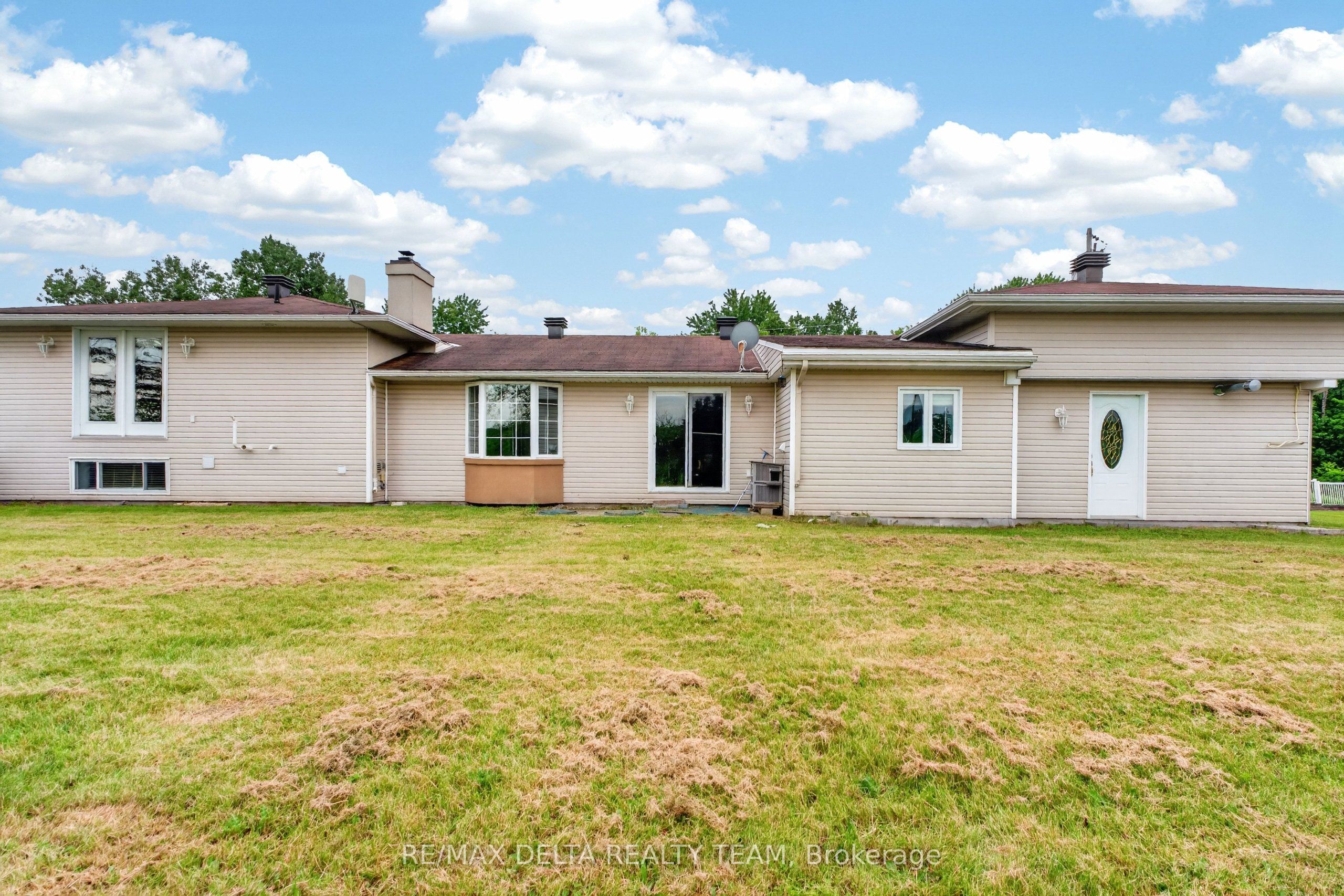 1821 Ch Bercier Road Property Photo 45