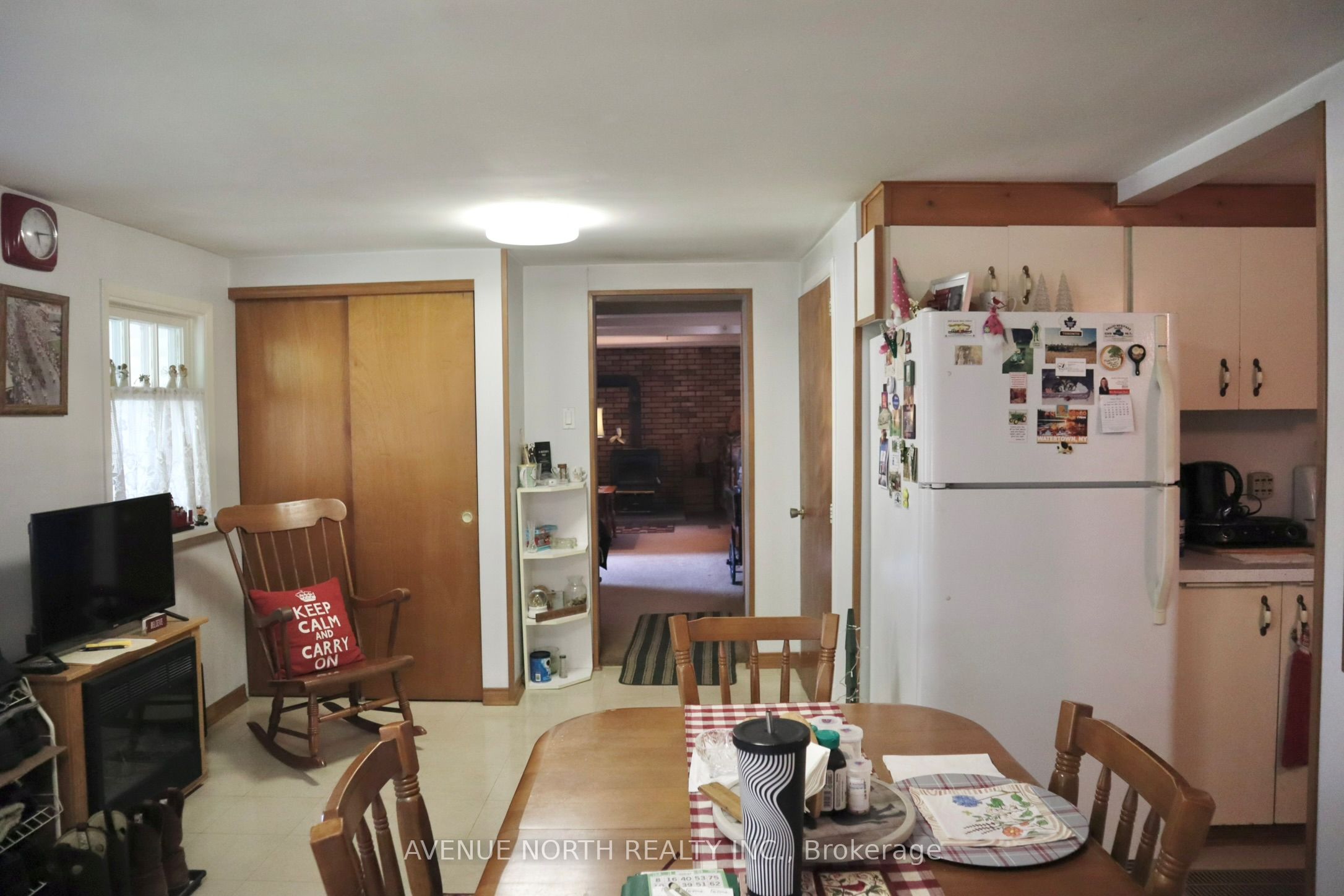 2125 Old Montreal Road Property Photo 7