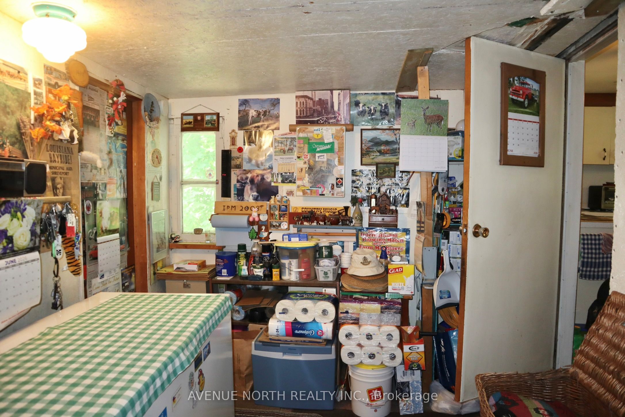 2125 Old Montreal Road Property Photo 27