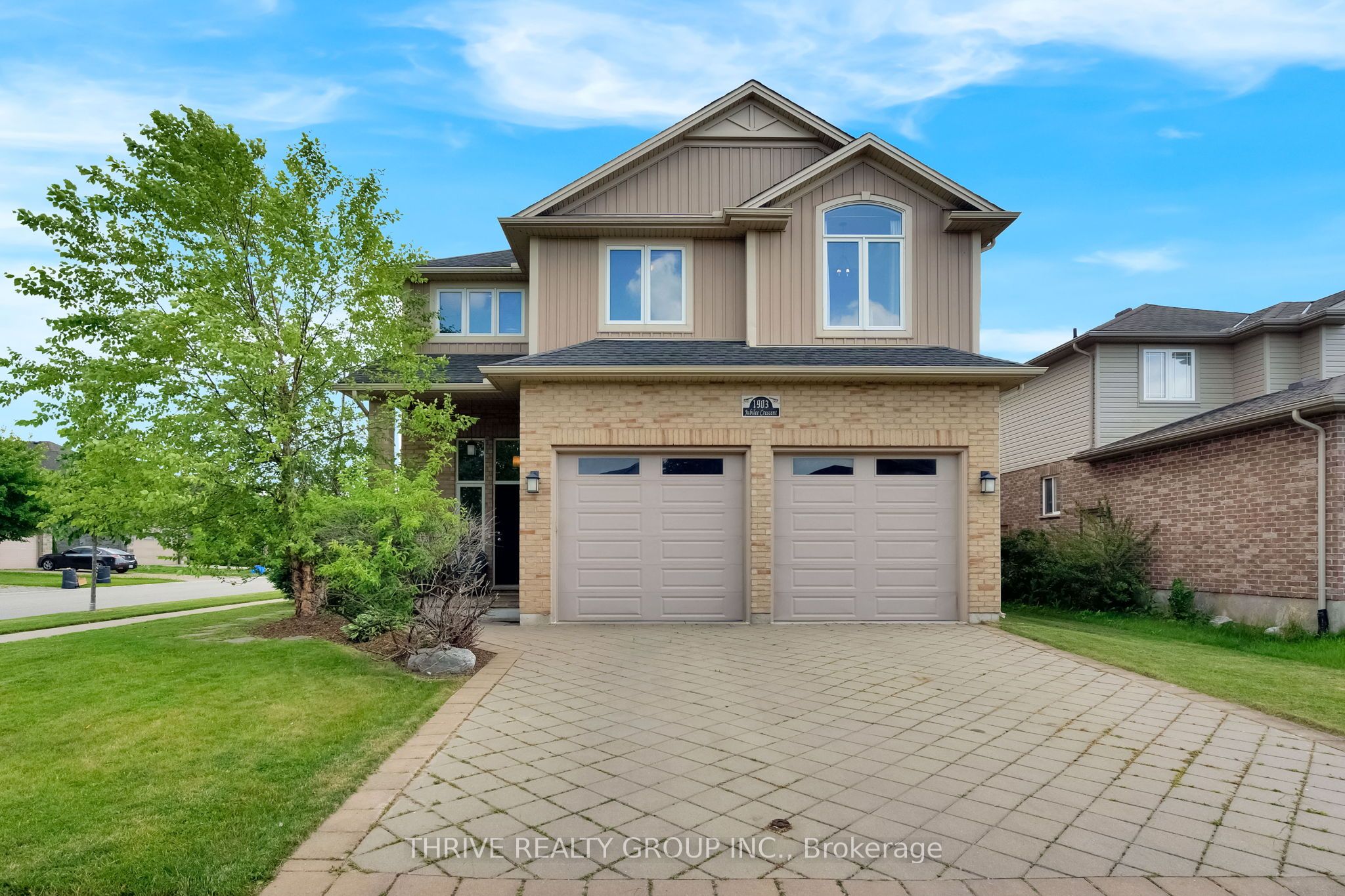 1903 Jubilee Crescent Property Photo 1