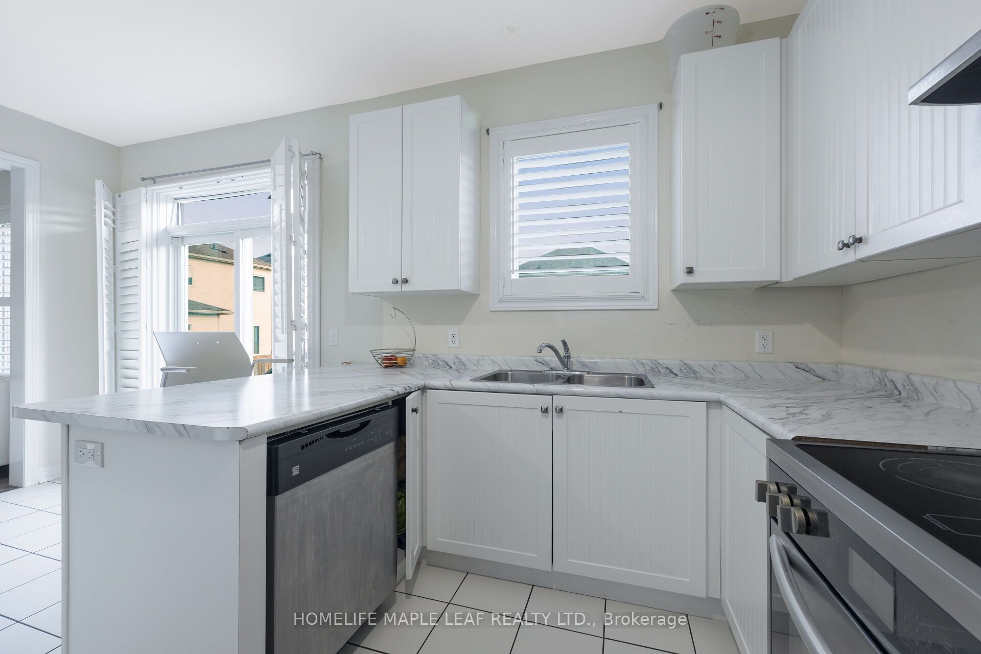 721 Cook Crescent Property Photo 25