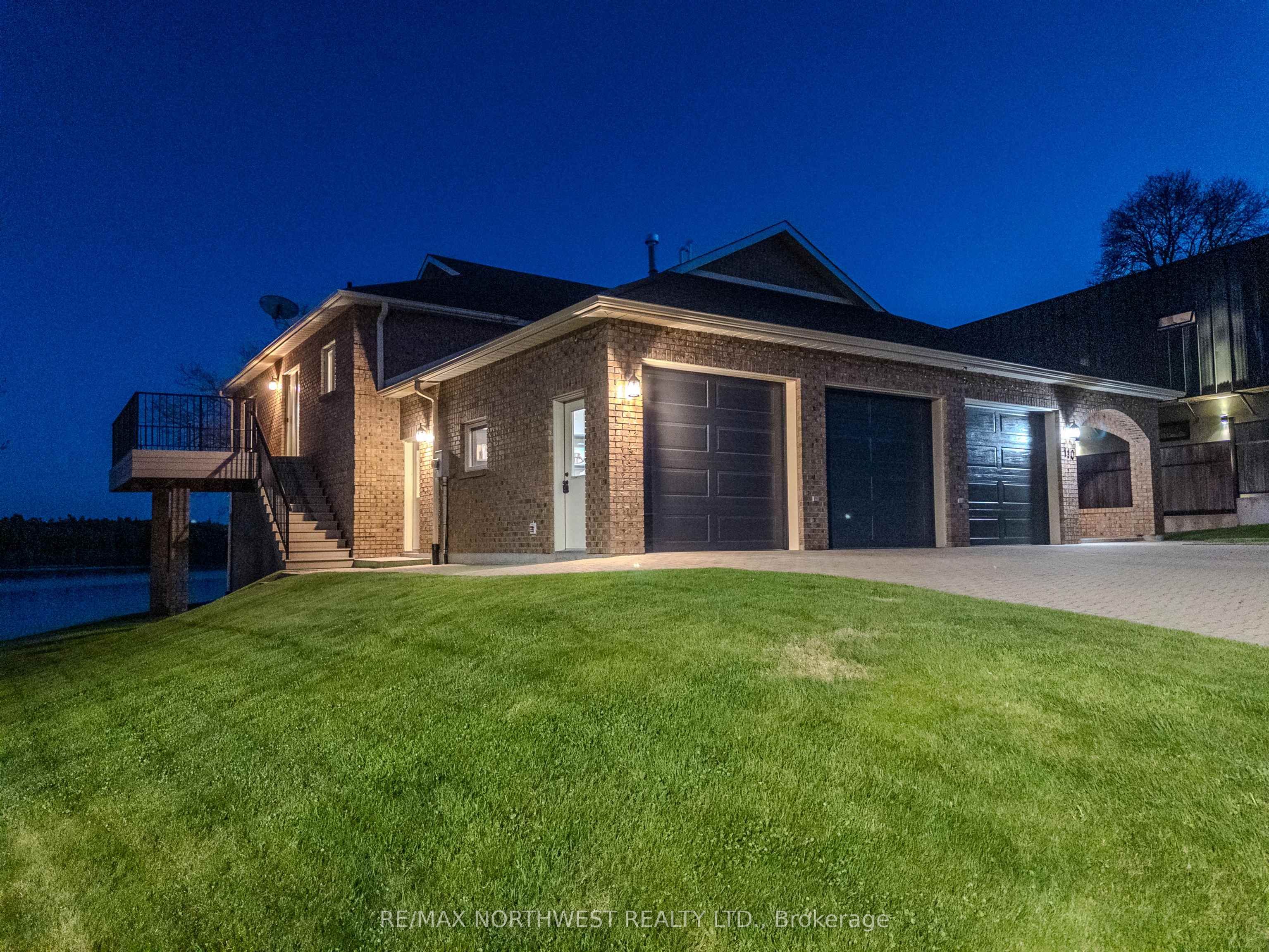 110 Lakeside Crescent Property Photo 3