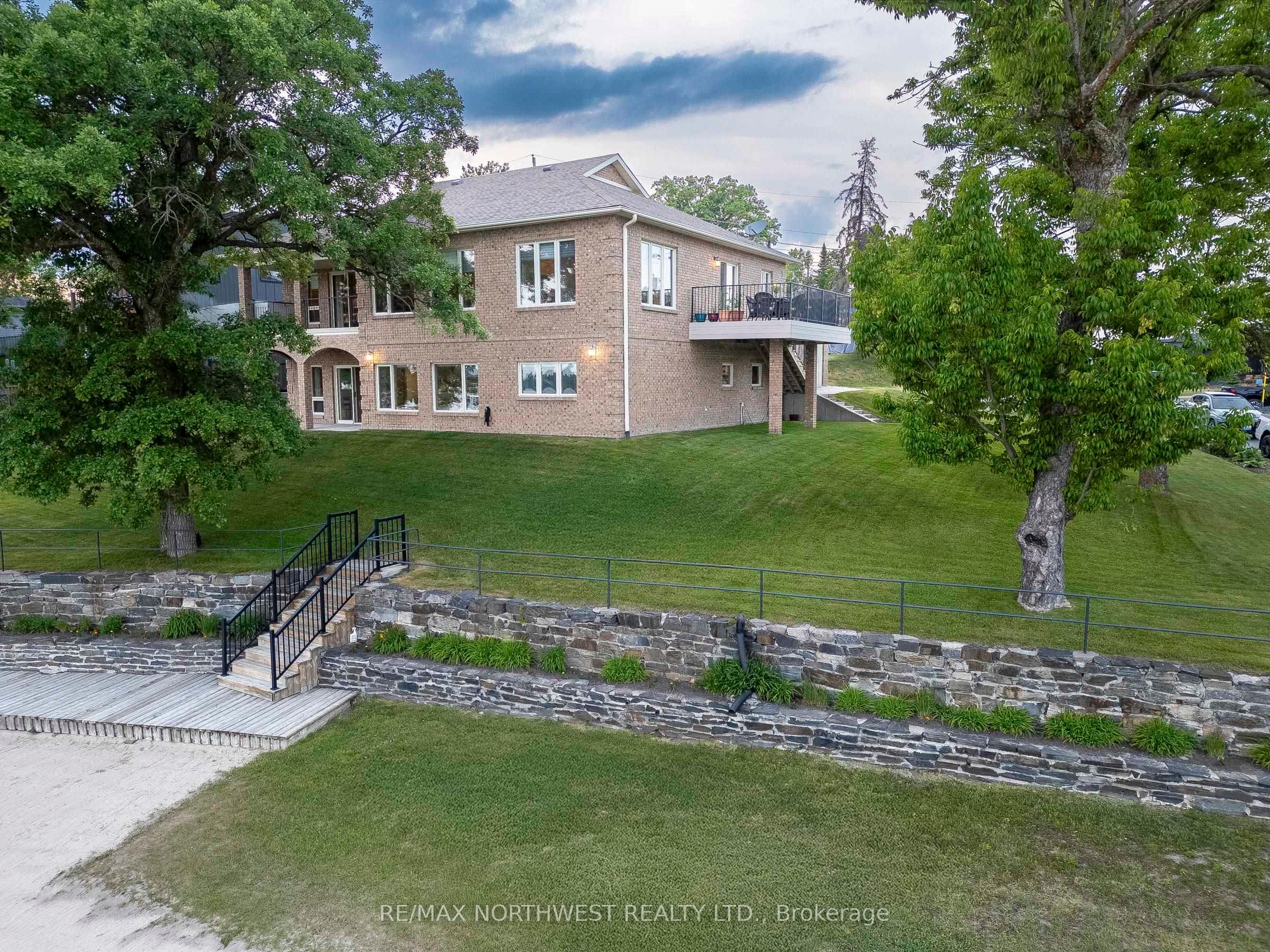 110 Lakeside Crescent Property Photo 45