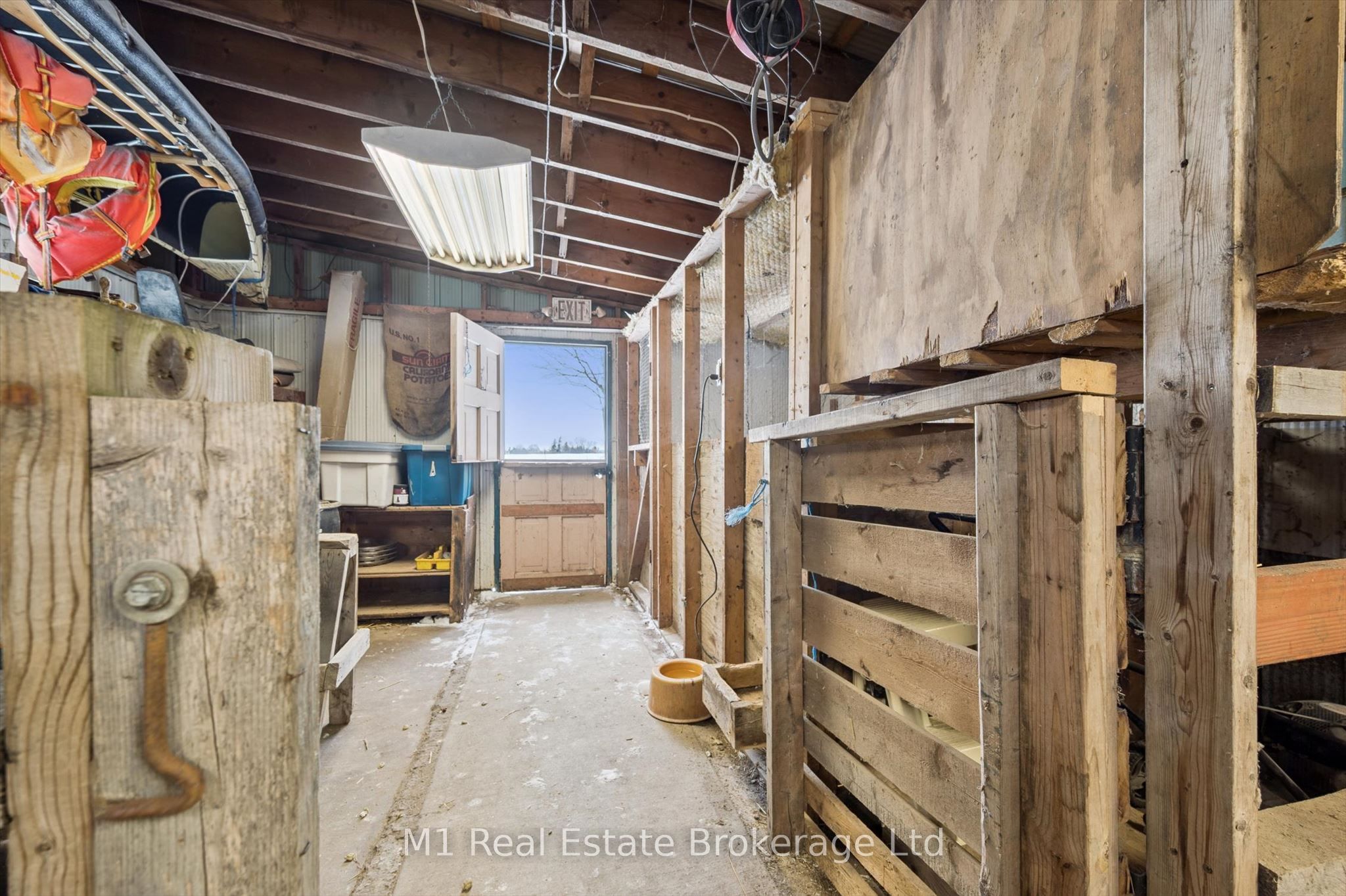 667 Sawmill Road Property Photo 39