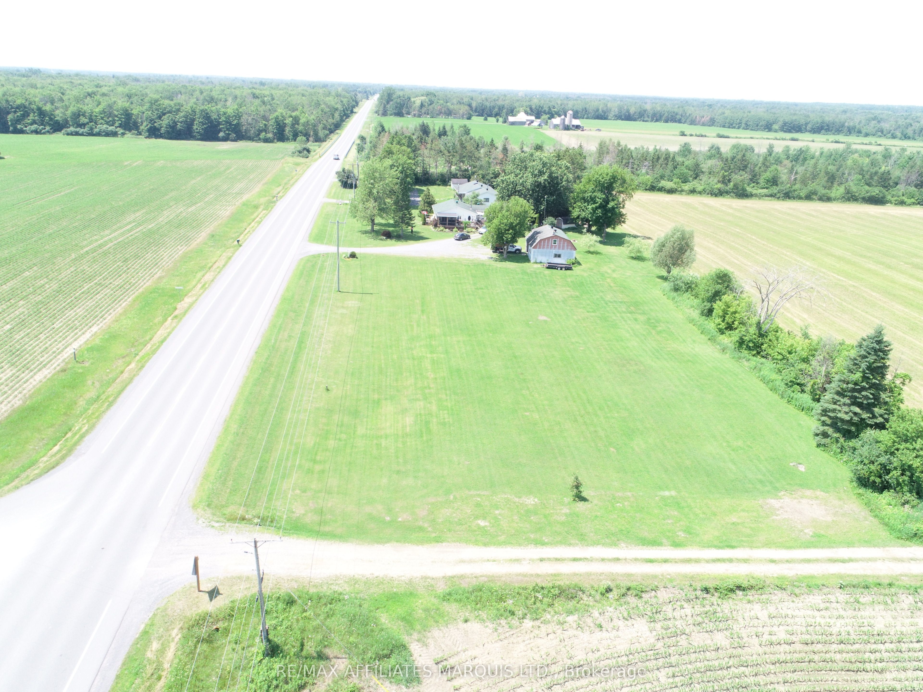 ... County 43 Road Property Photo 7