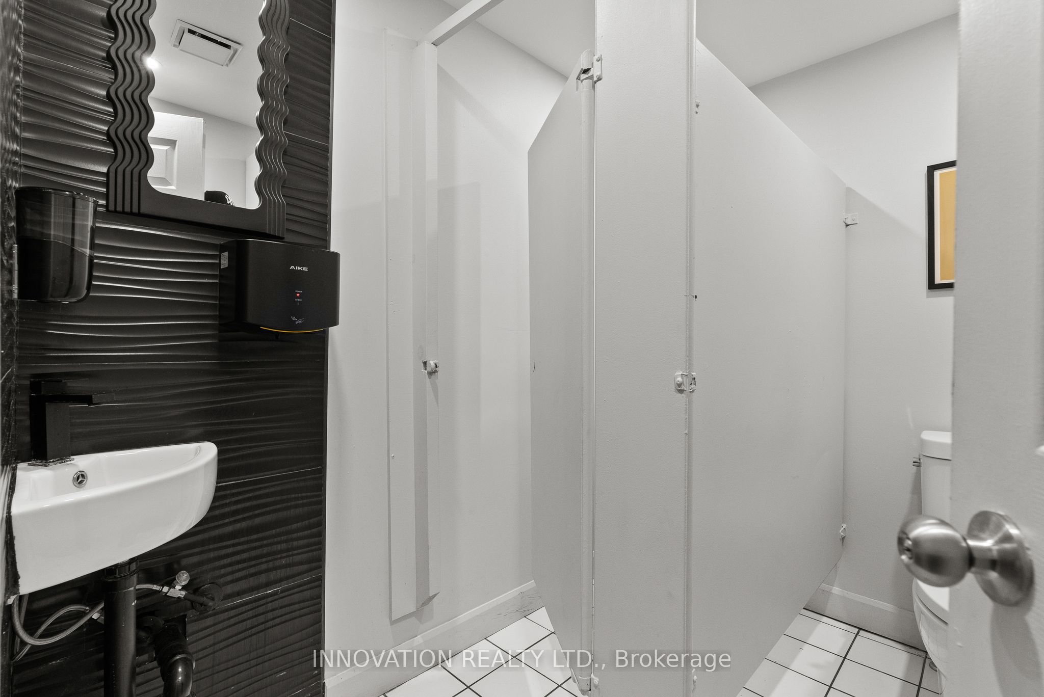 3740 Carp Road Property Photo 21