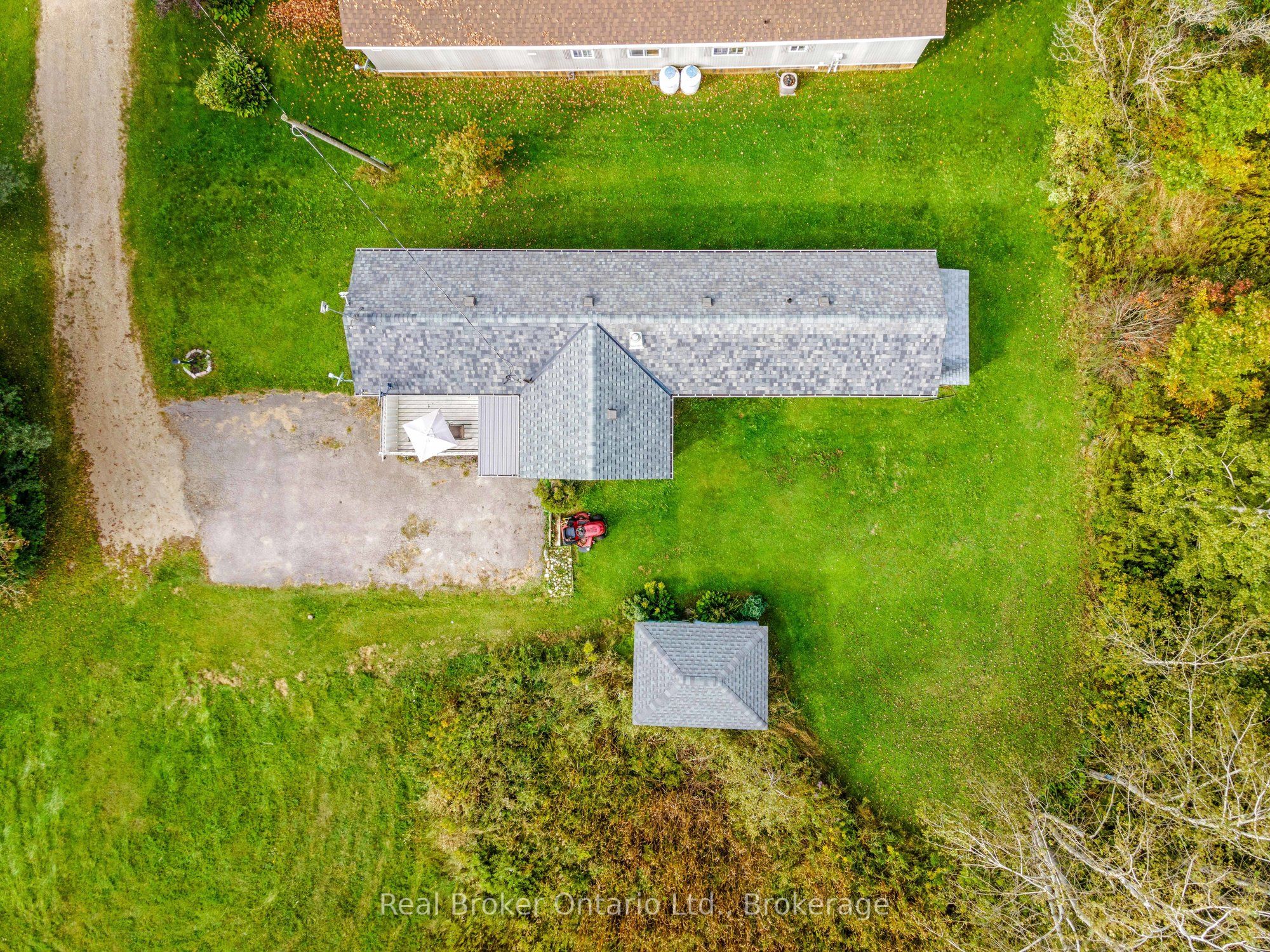 026585 89 Highway 31 Property Photo 3