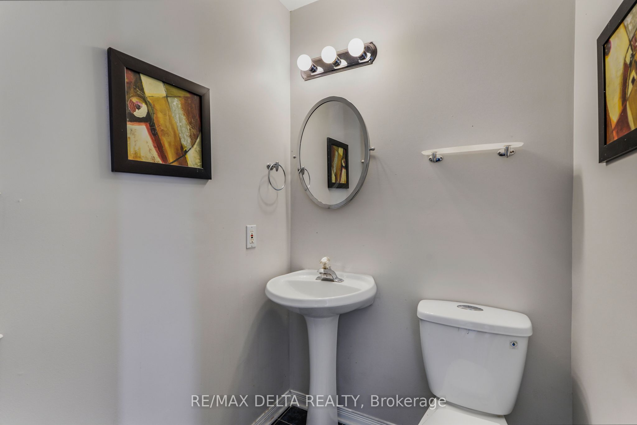 2218 Cecile Crescent Property Photo 16