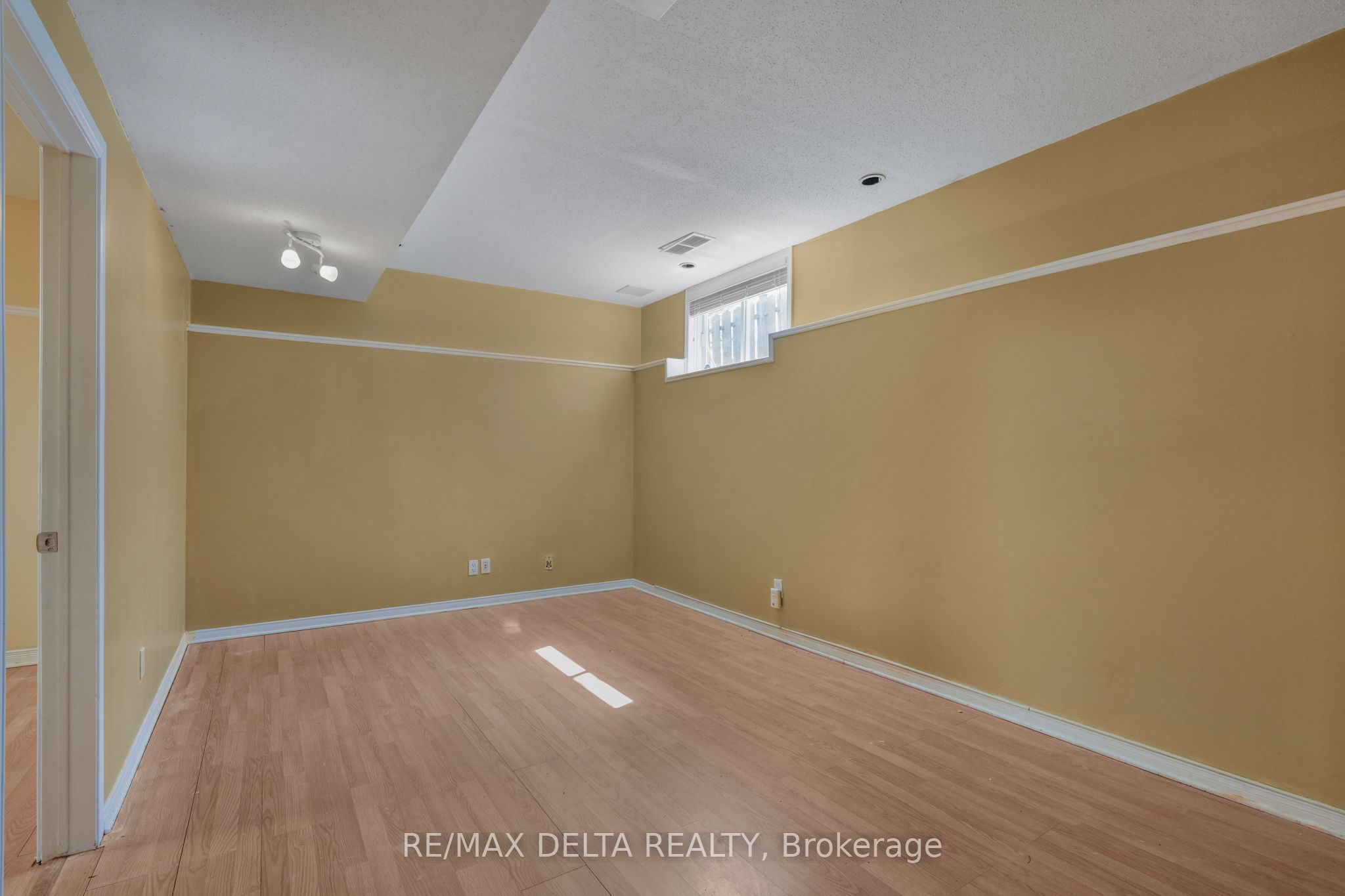 2218 Cecile Crescent Property Photo 24