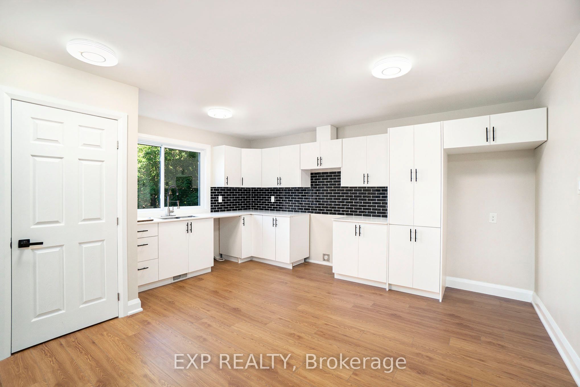 838 St. Laurent Boulevard 3 Property Photo 6