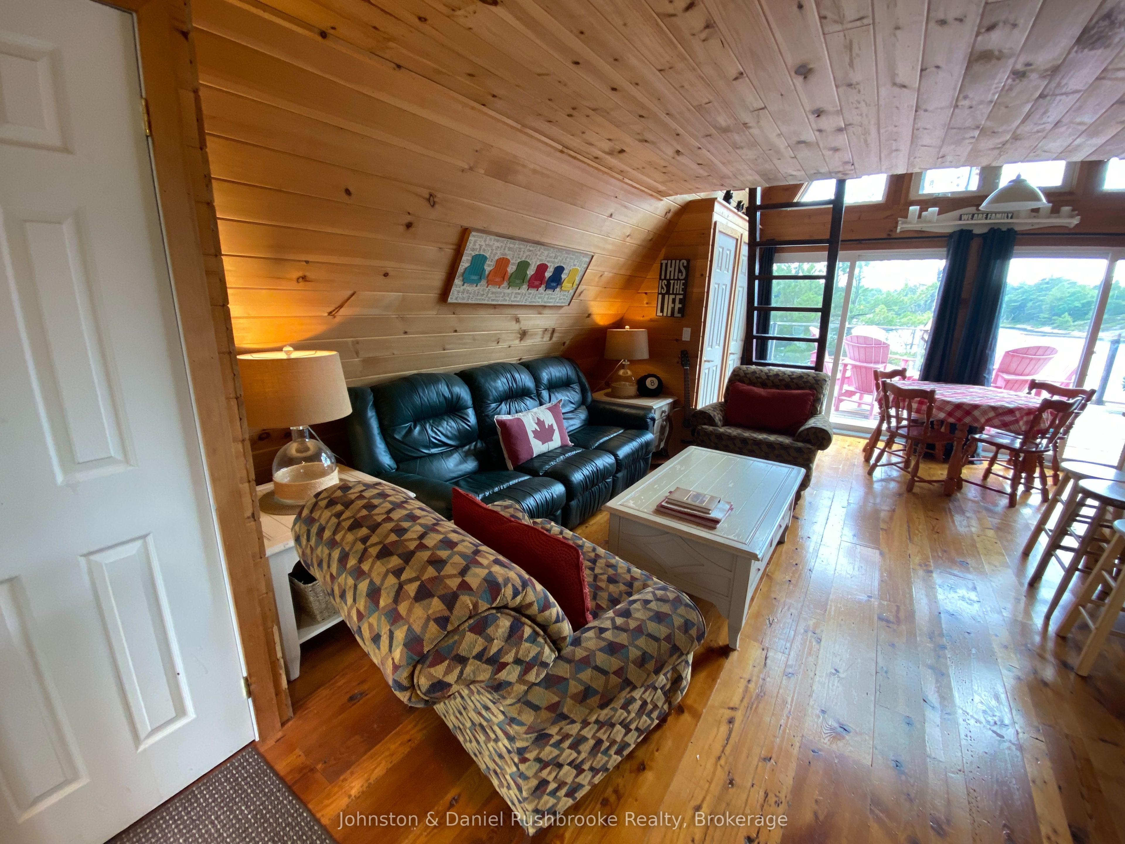 1 B244 (conger) Island Property Photo 10