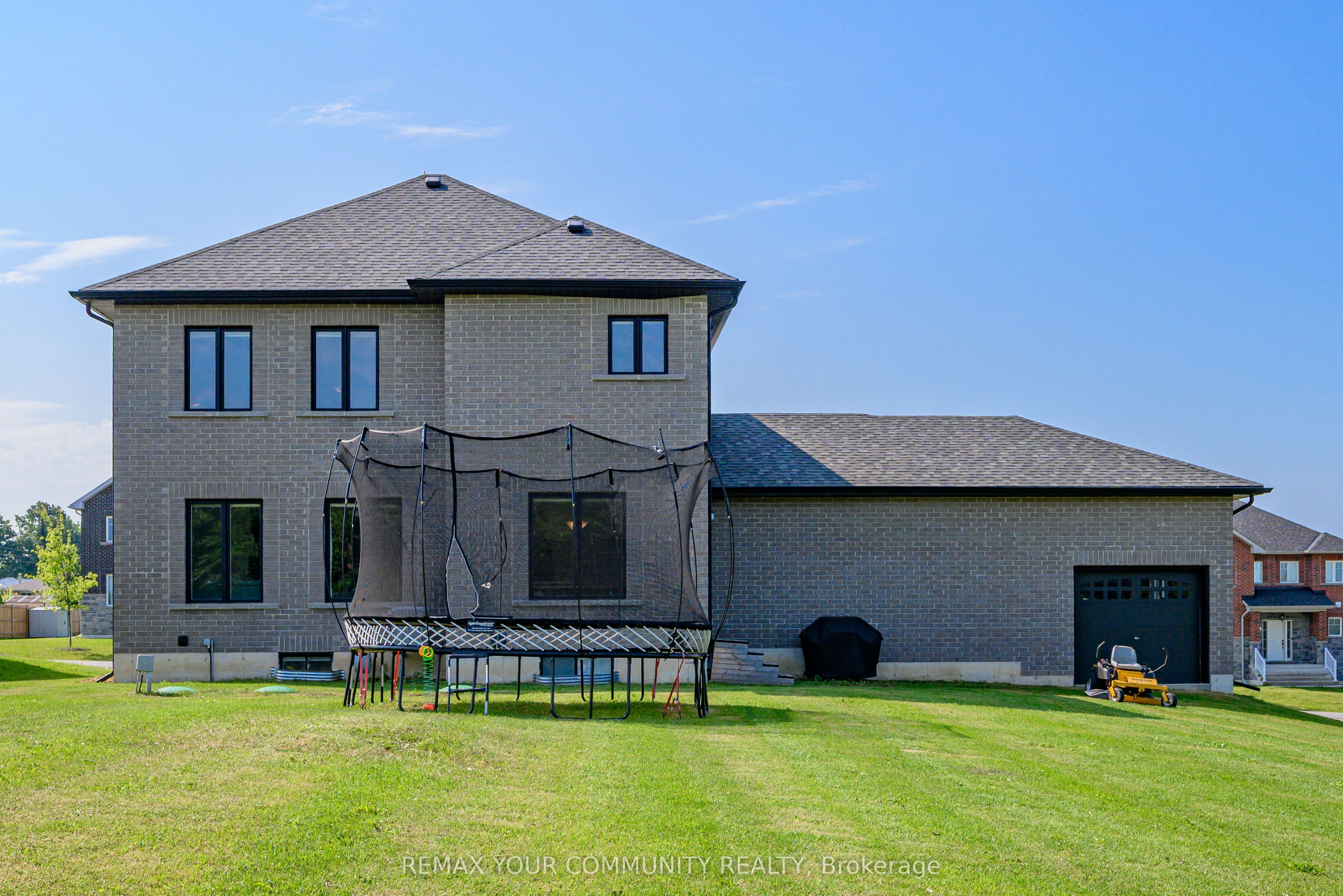 14 Mccrae Crescent Property Photo 30
