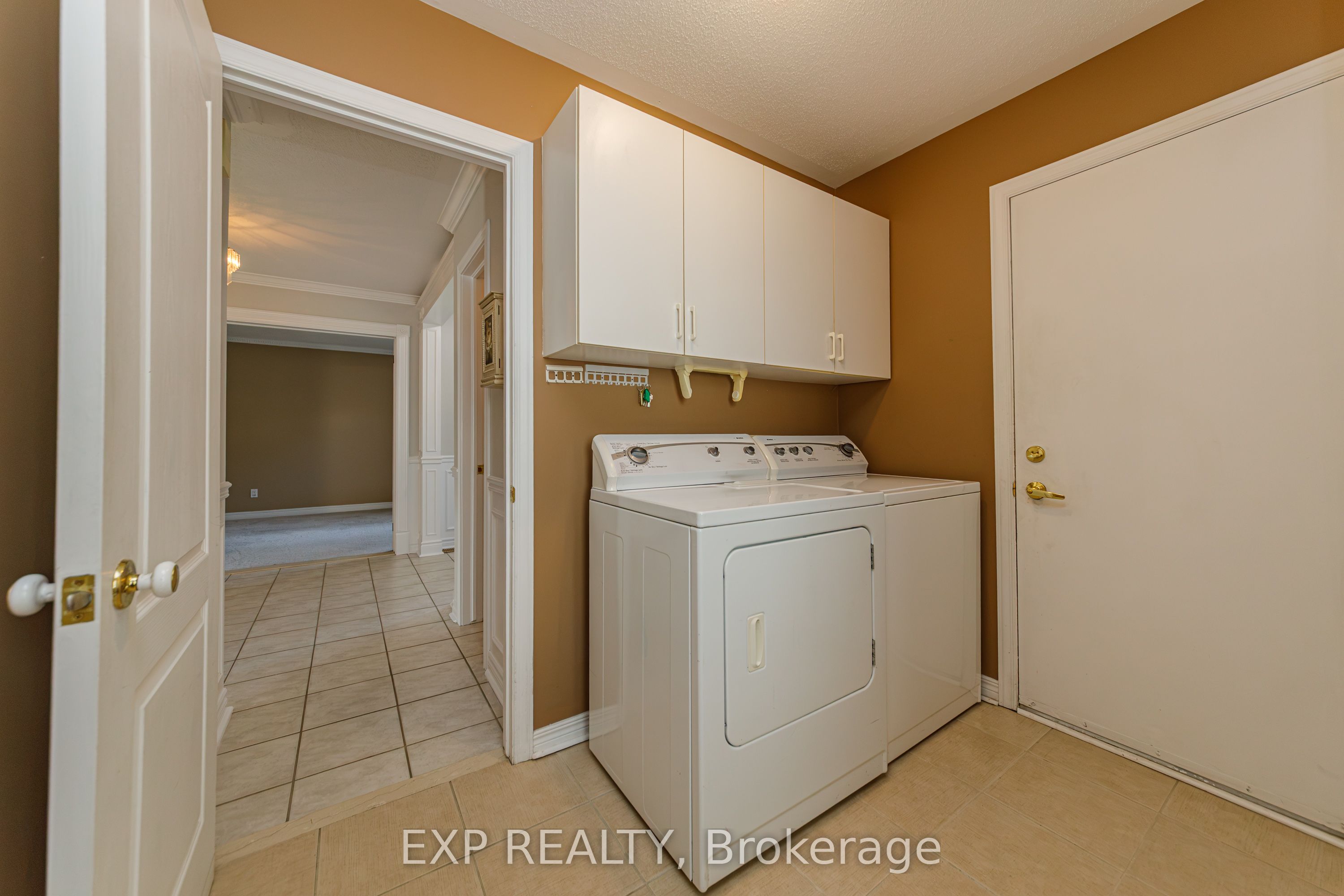 40 Newborough Crescent Property Photo 16