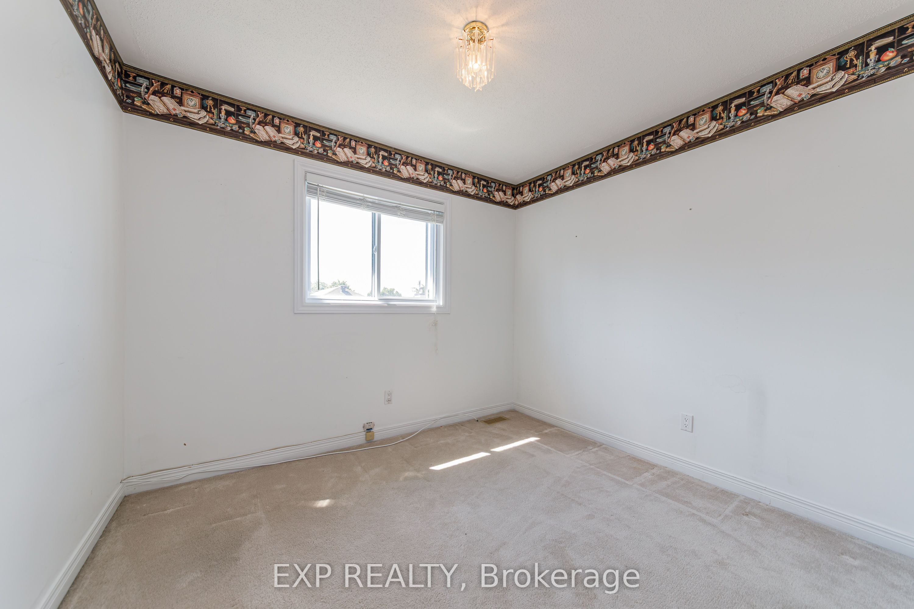 40 Newborough Crescent Property Photo 21