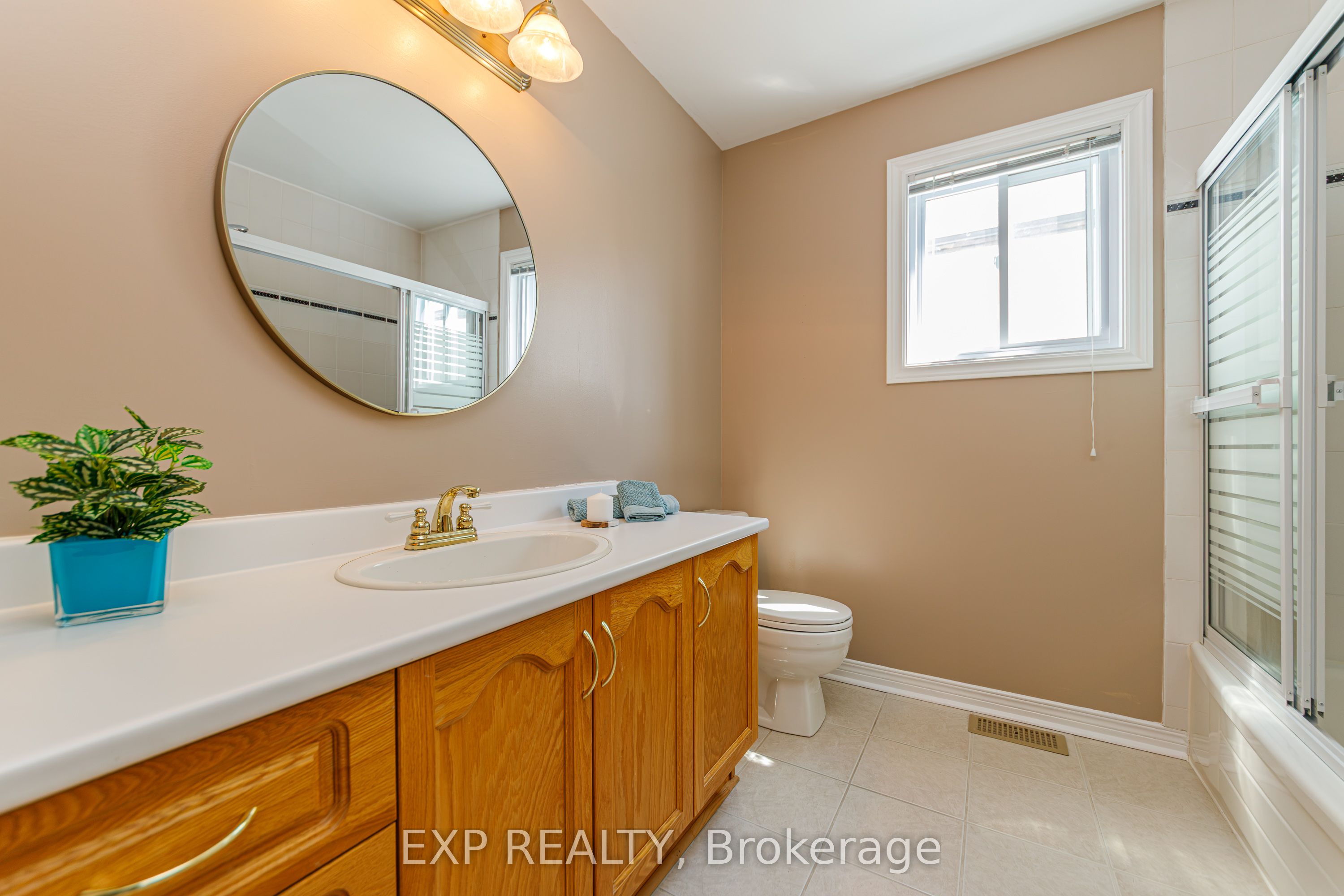 40 Newborough Crescent Property Photo 26