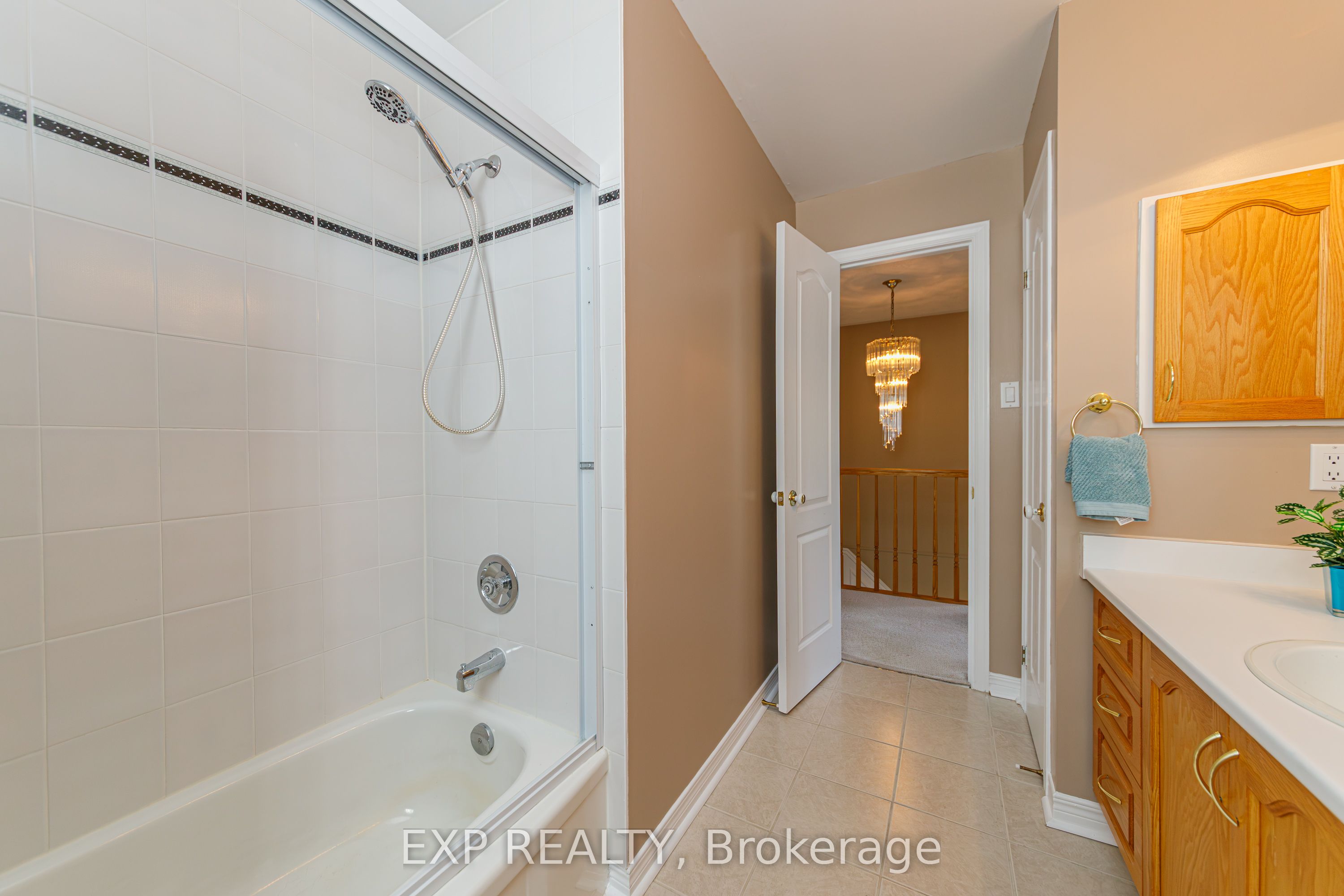 40 Newborough Crescent Property Photo 27