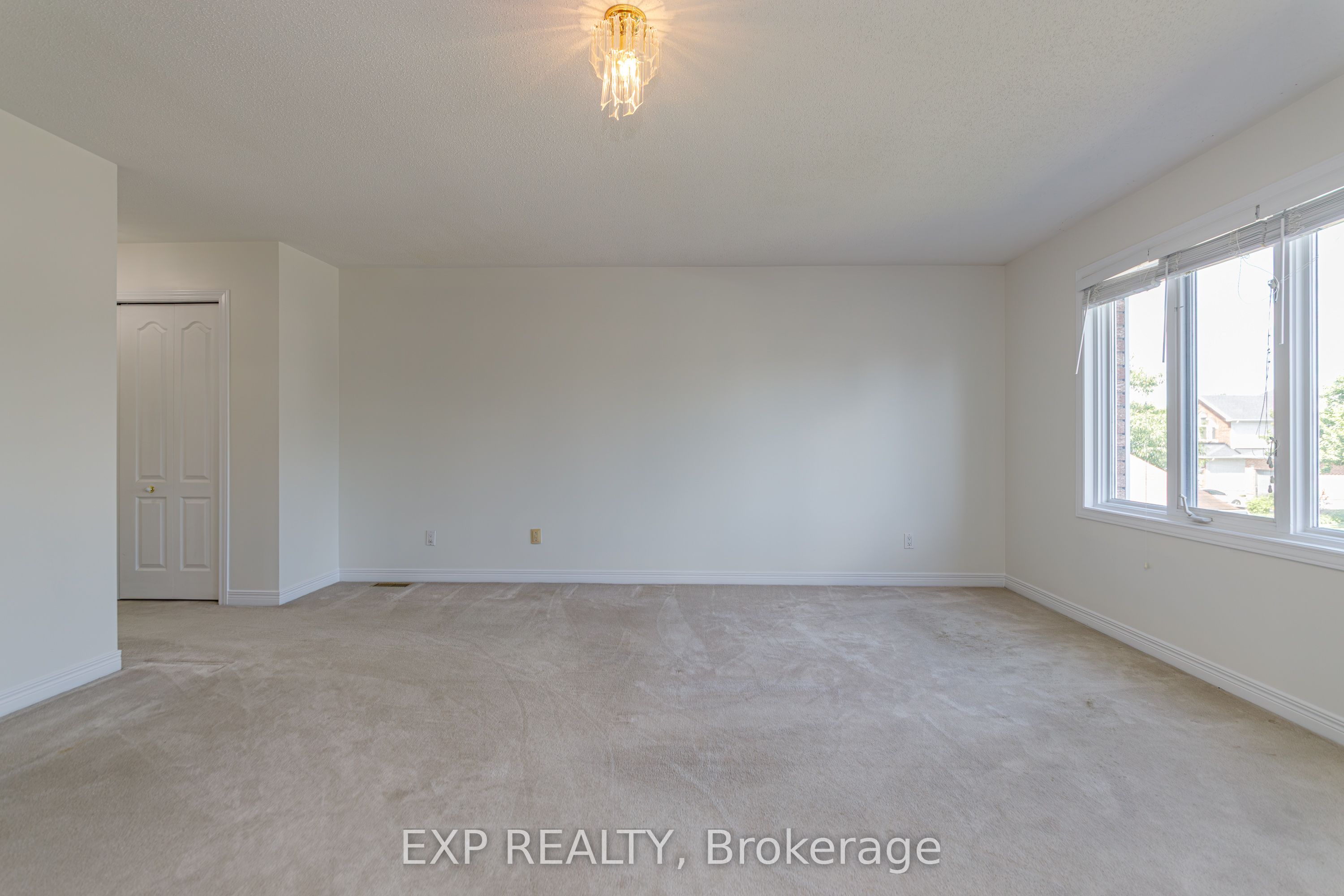 40 Newborough Crescent Property Photo 31