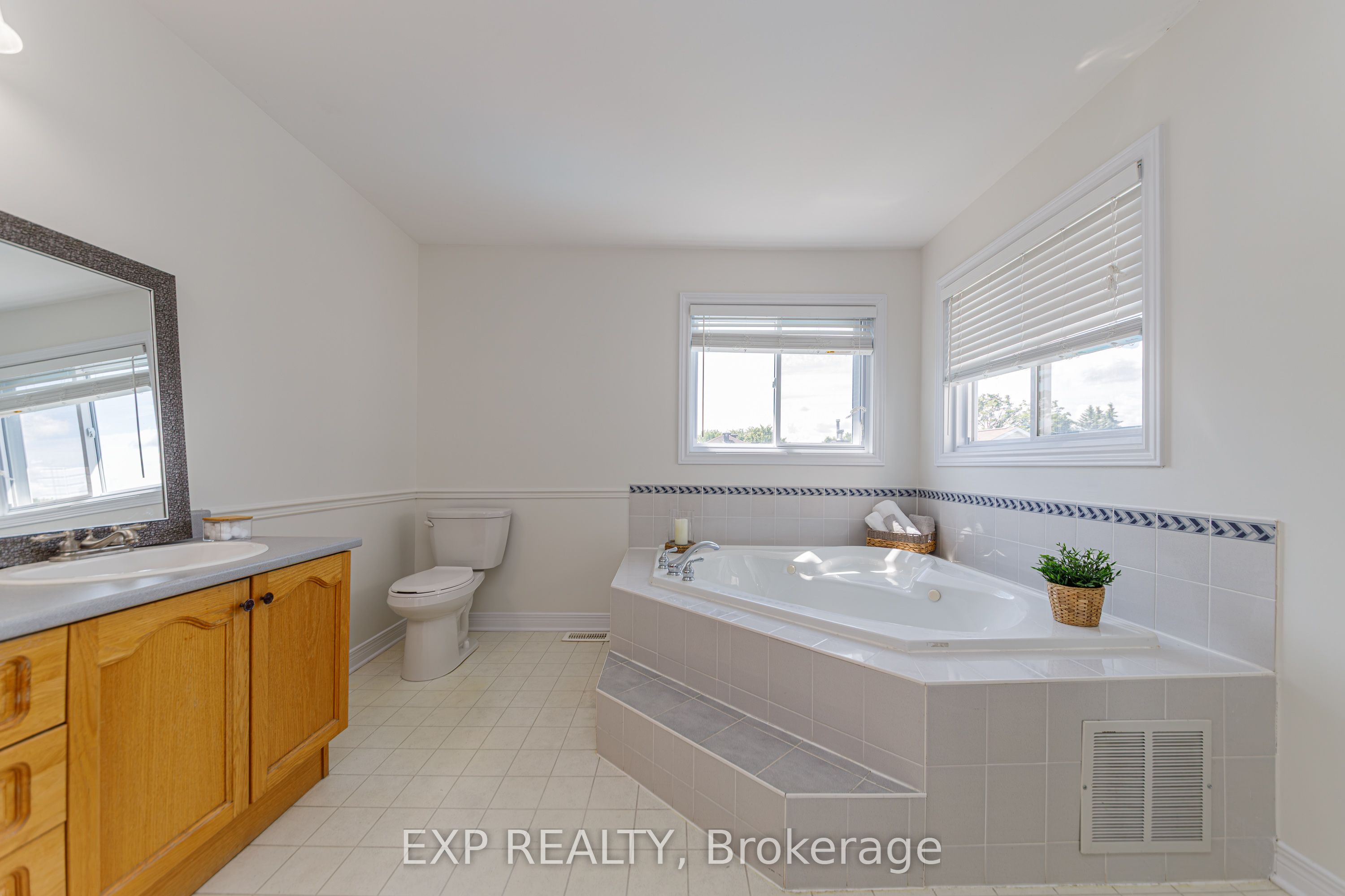 40 Newborough Crescent Property Photo 33