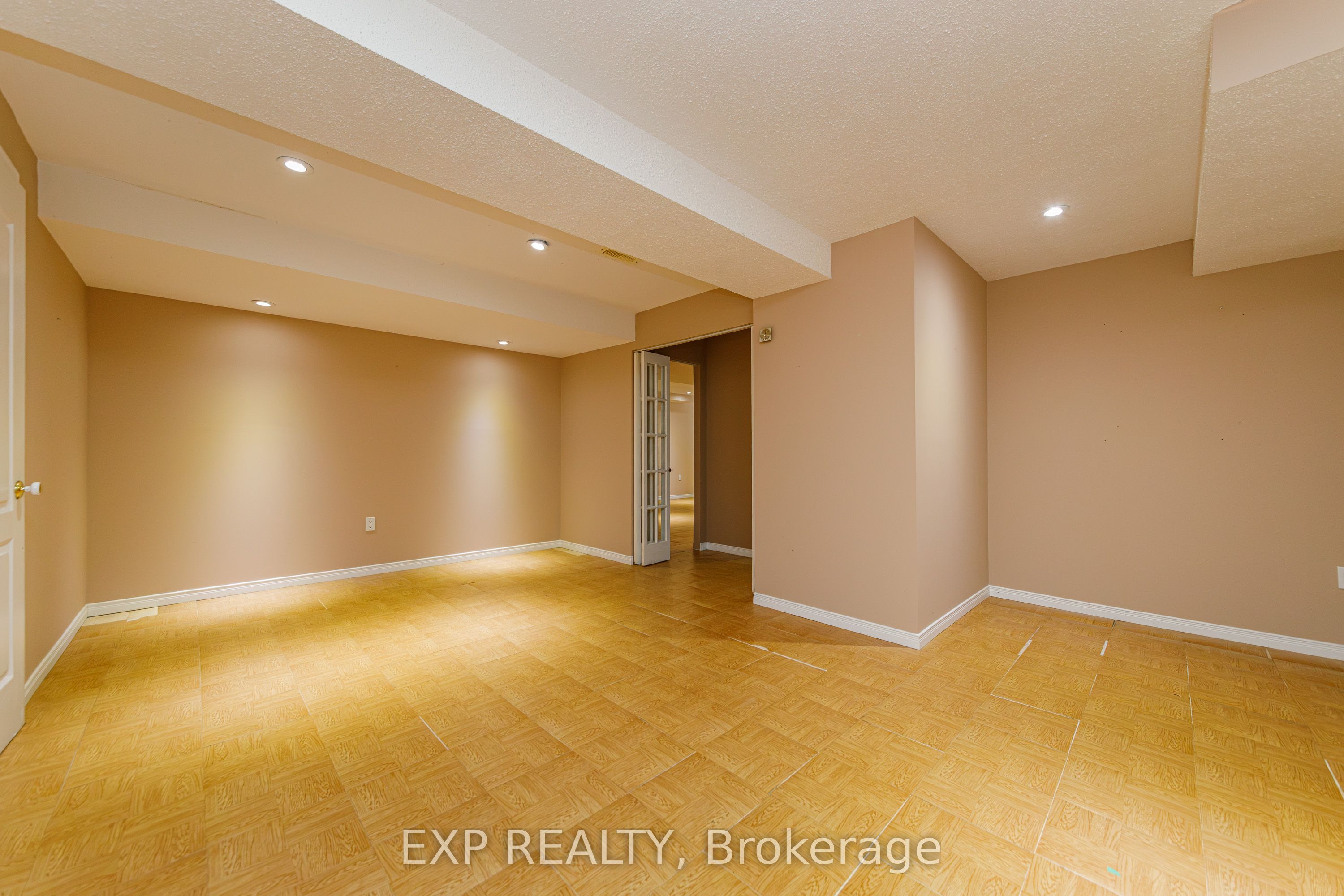 40 Newborough Crescent Property Photo 39