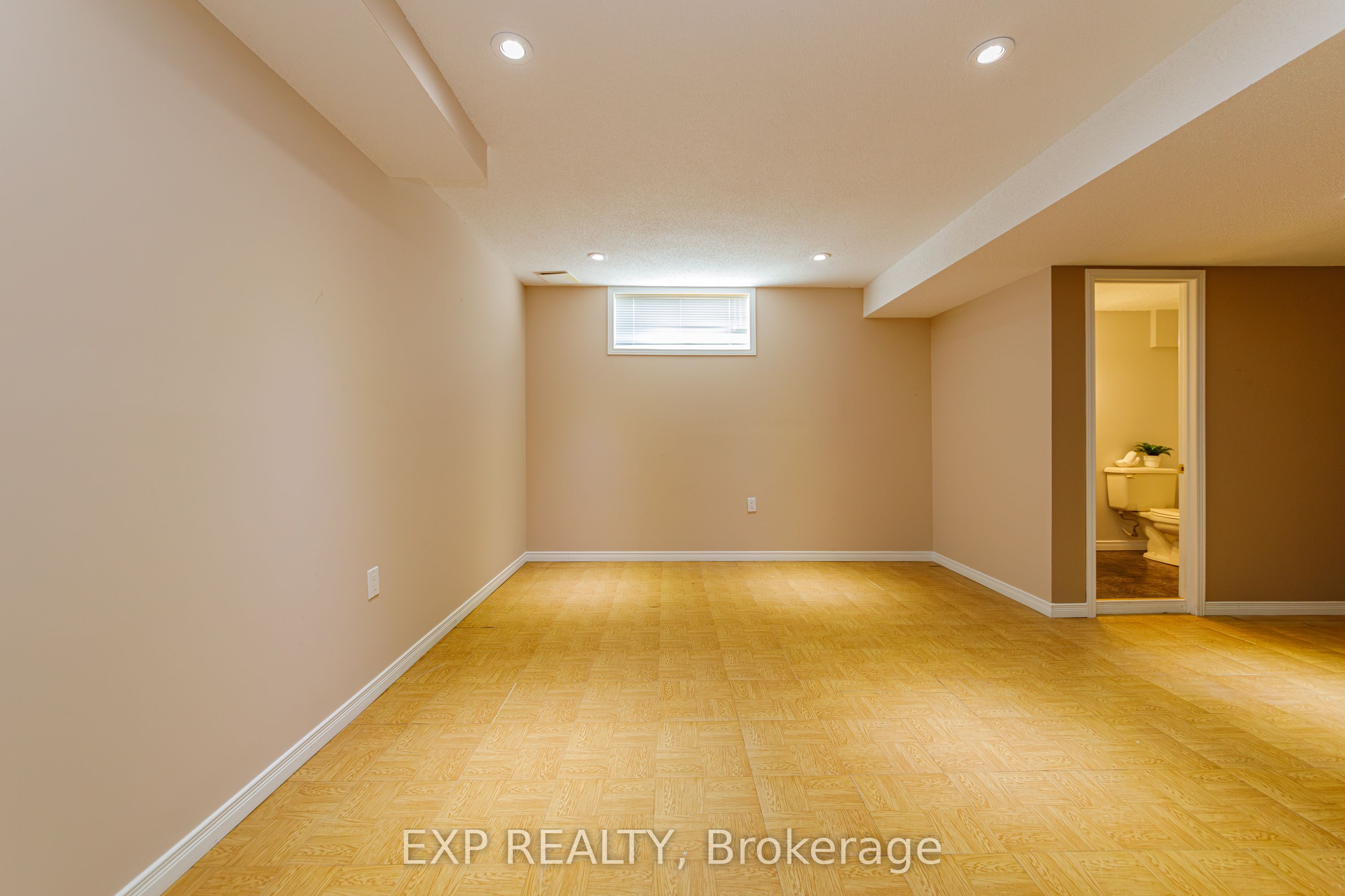 40 Newborough Crescent Property Photo 40