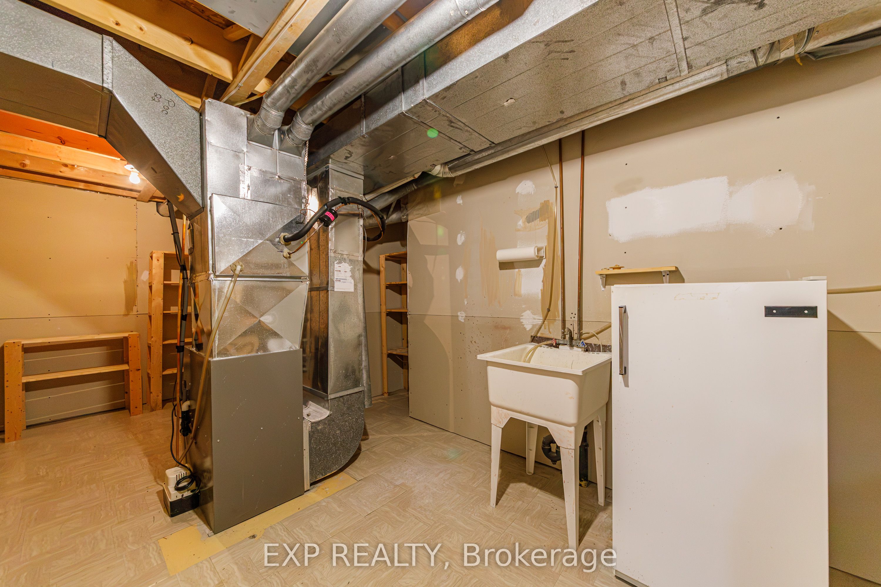 40 Newborough Crescent Property Photo 42