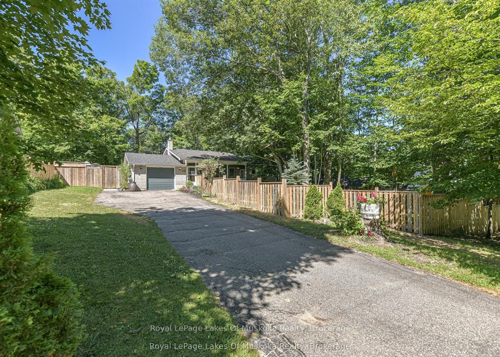115 Douglas Street Property Photo 4