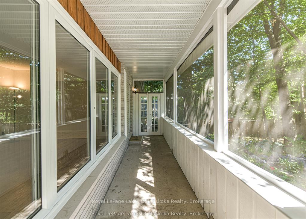 115 Douglas Street Property Photo 6